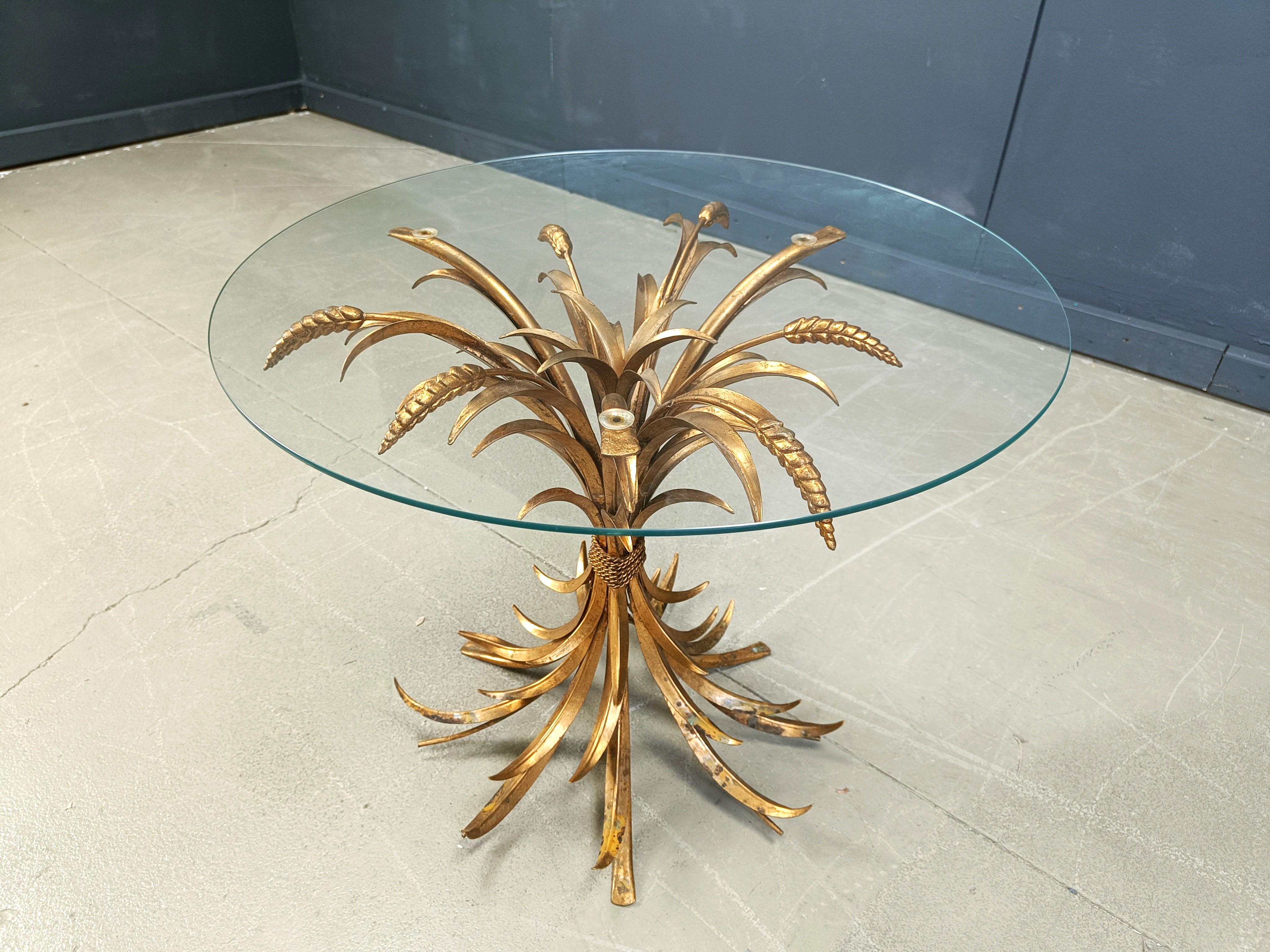 Gilt Vintage gilt metal sheaf of wheat coco chanel coffee table, 1960s