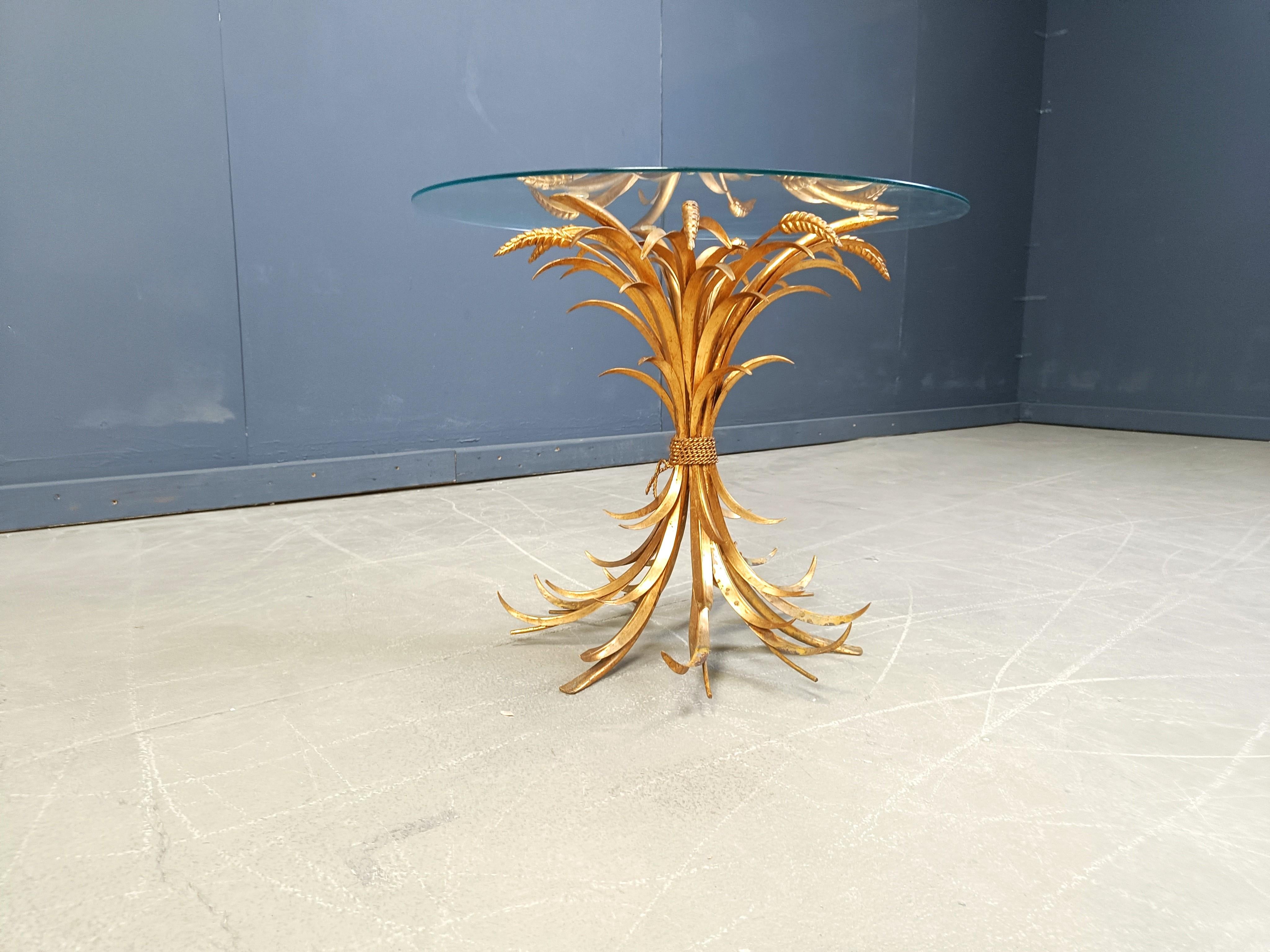 Vintage gilt metal sheaf of wheat coco chanel coffee table, 1960s In Good Condition In Leuven, Vlaams Gewest