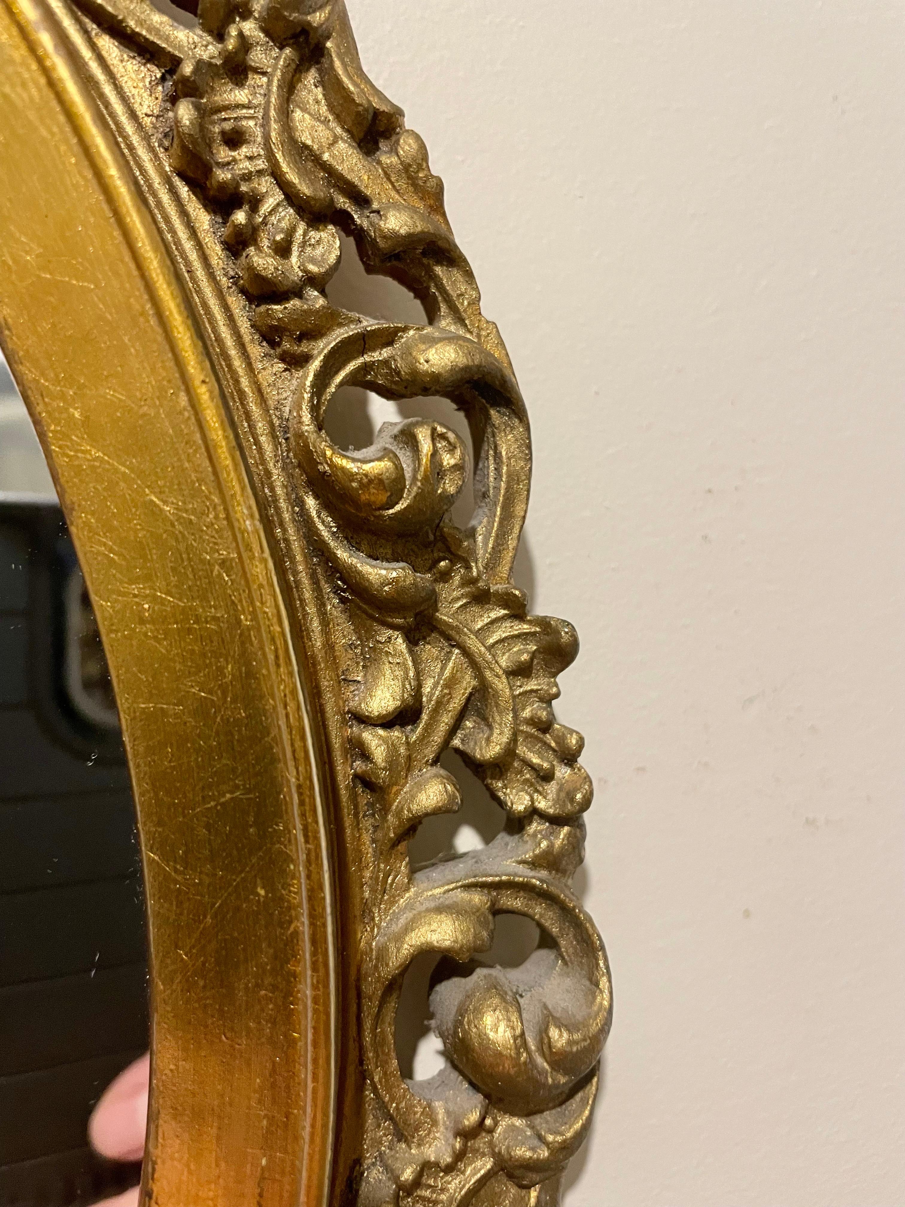 Wood  Vintage Gilt Oval Carved Italian Mirror For Sale