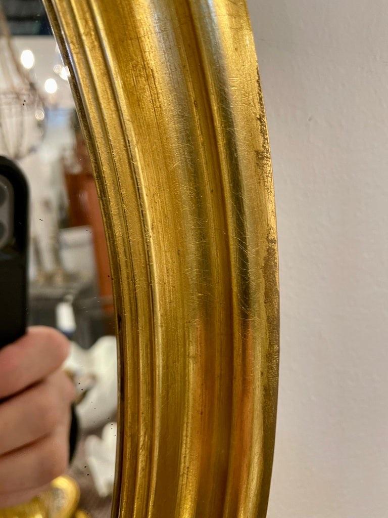 Vergoldeter ovaler italienischer Vintage-Spiegel (Hollywood Regency)