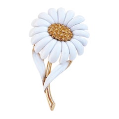 Retro Gilt & White Enamel Daisy Flower Figural Brooch By Monet, 1960s