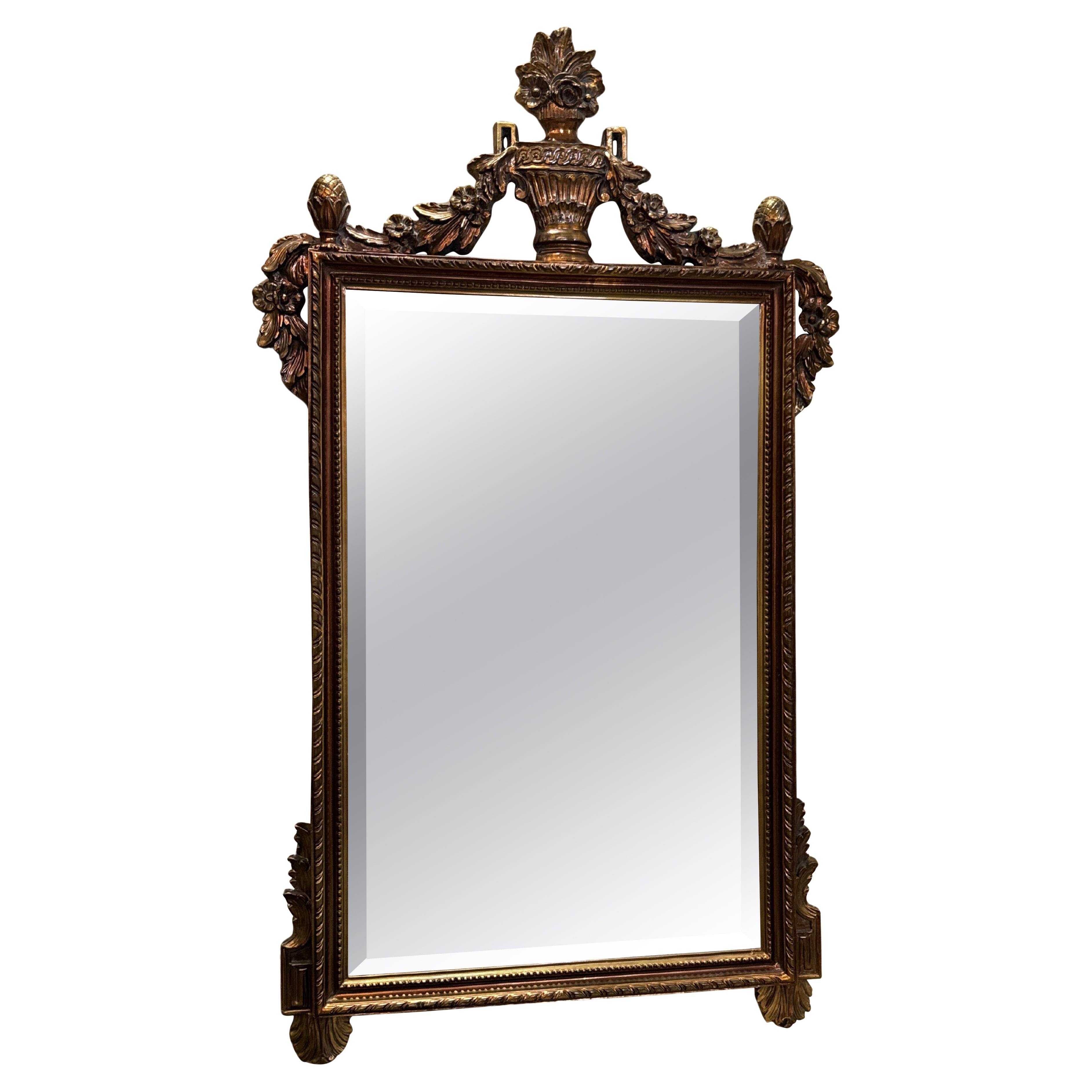Legno dorato vintage  specchio in stile Luigi XV. in vendita