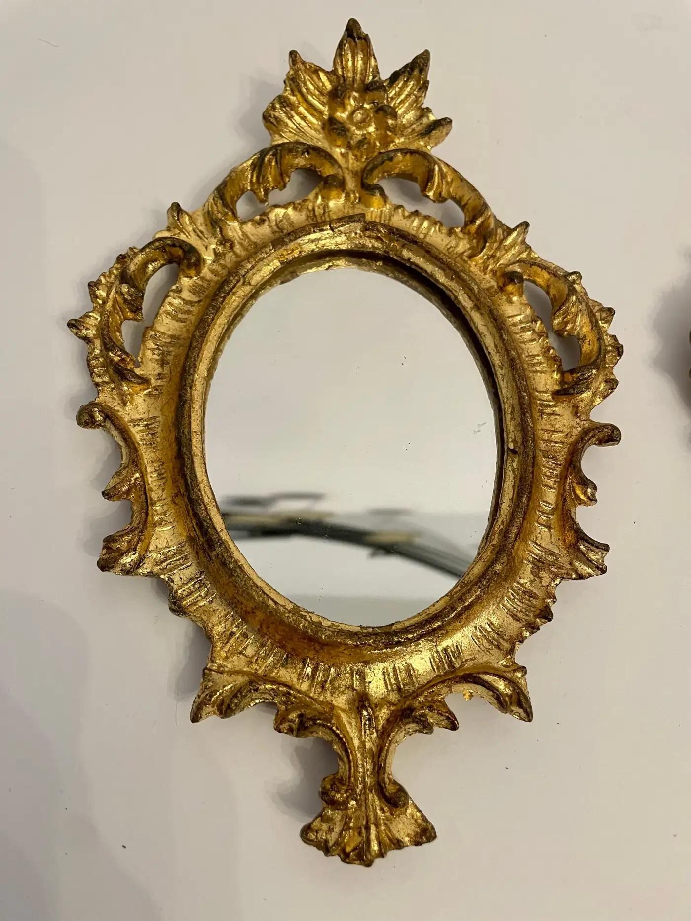 Vintage Giltwood Italian Florentine Mirror In Good Condition For Sale In New York, NY