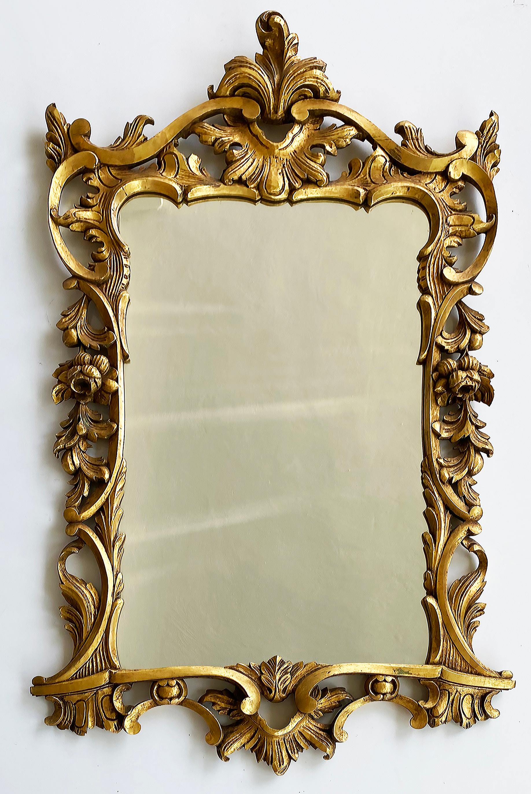 Vintage Giltwood Mirror with Open Carving, Made in Spain, Ready to Hang In Good Condition For Sale In Miami, FL