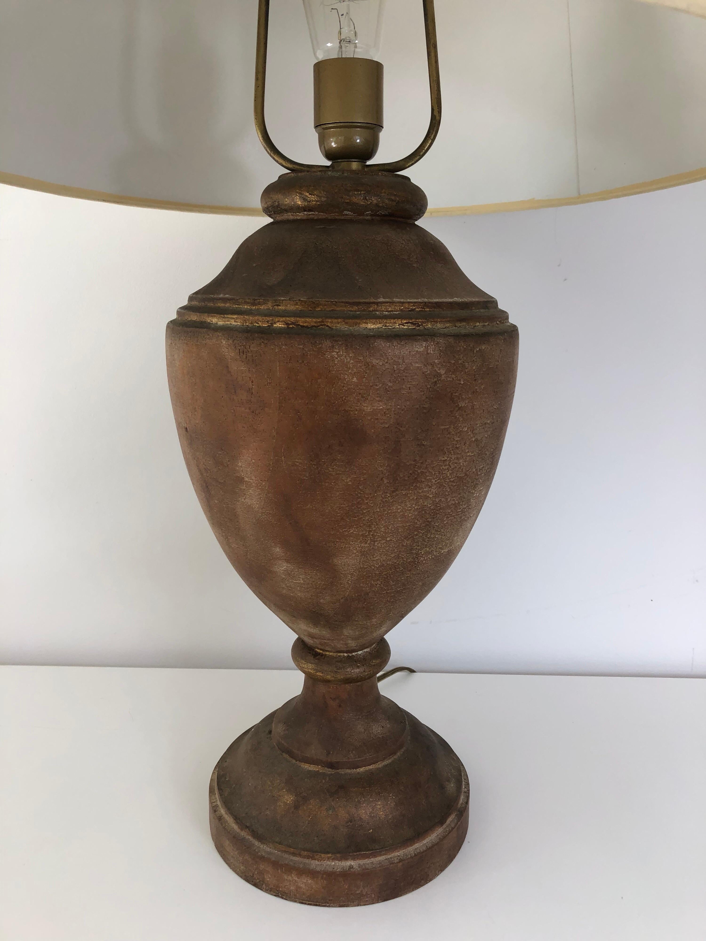 Unknown Vintage Giltwood Urn Table Lamp For Sale