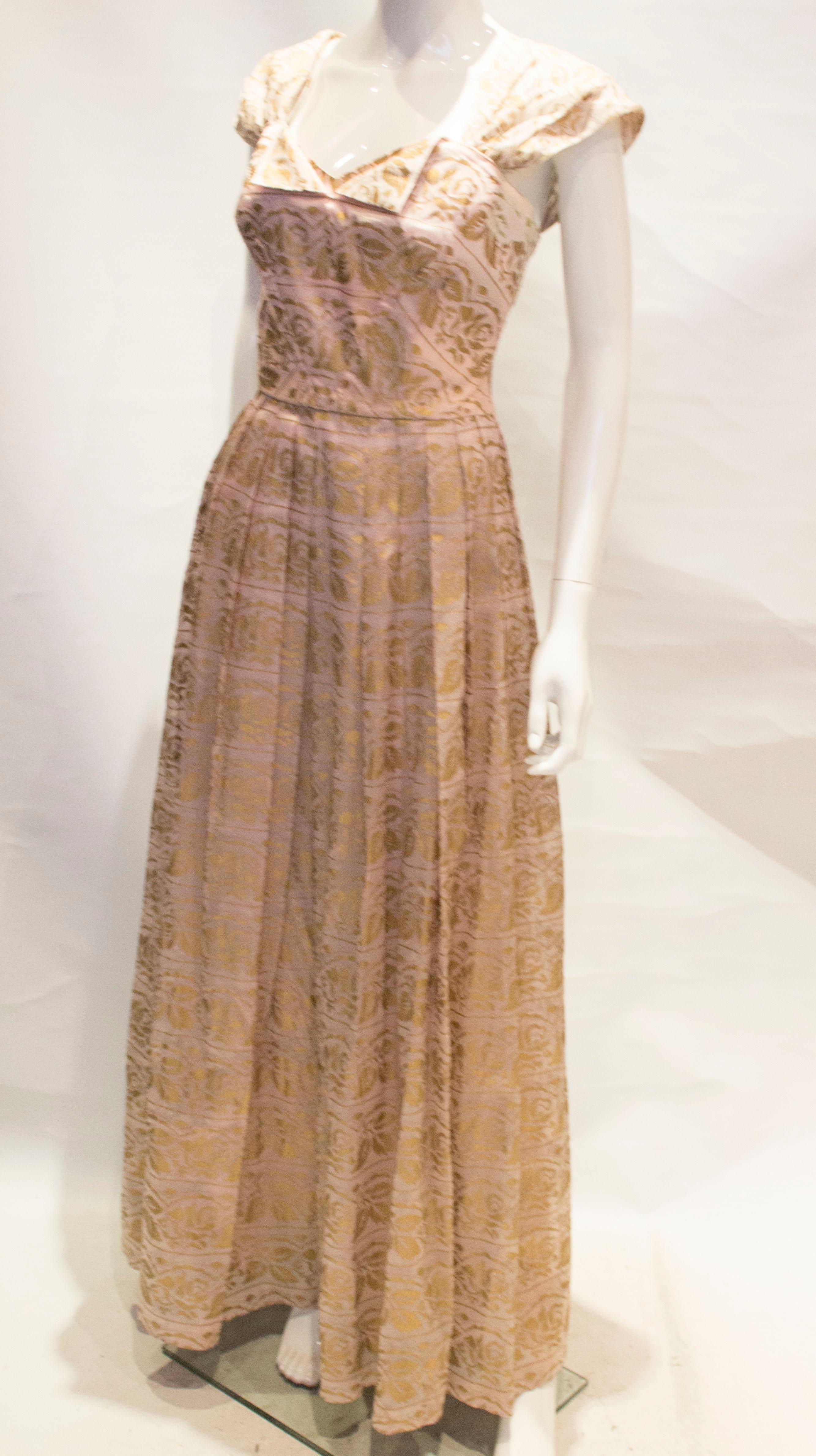 Gina Couture Vintage-Kleid in Rosa und Gold im Zustand „Gut“ im Angebot in London, GB