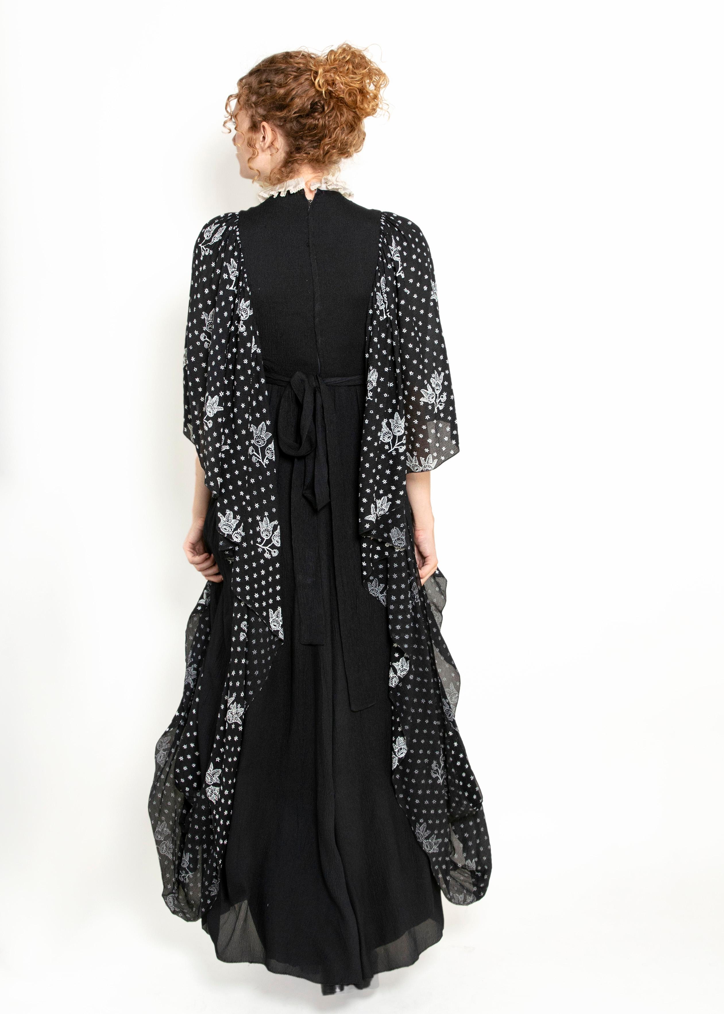 Robe vintage Gina Fratini à manches ange des années 1970 en vente 1