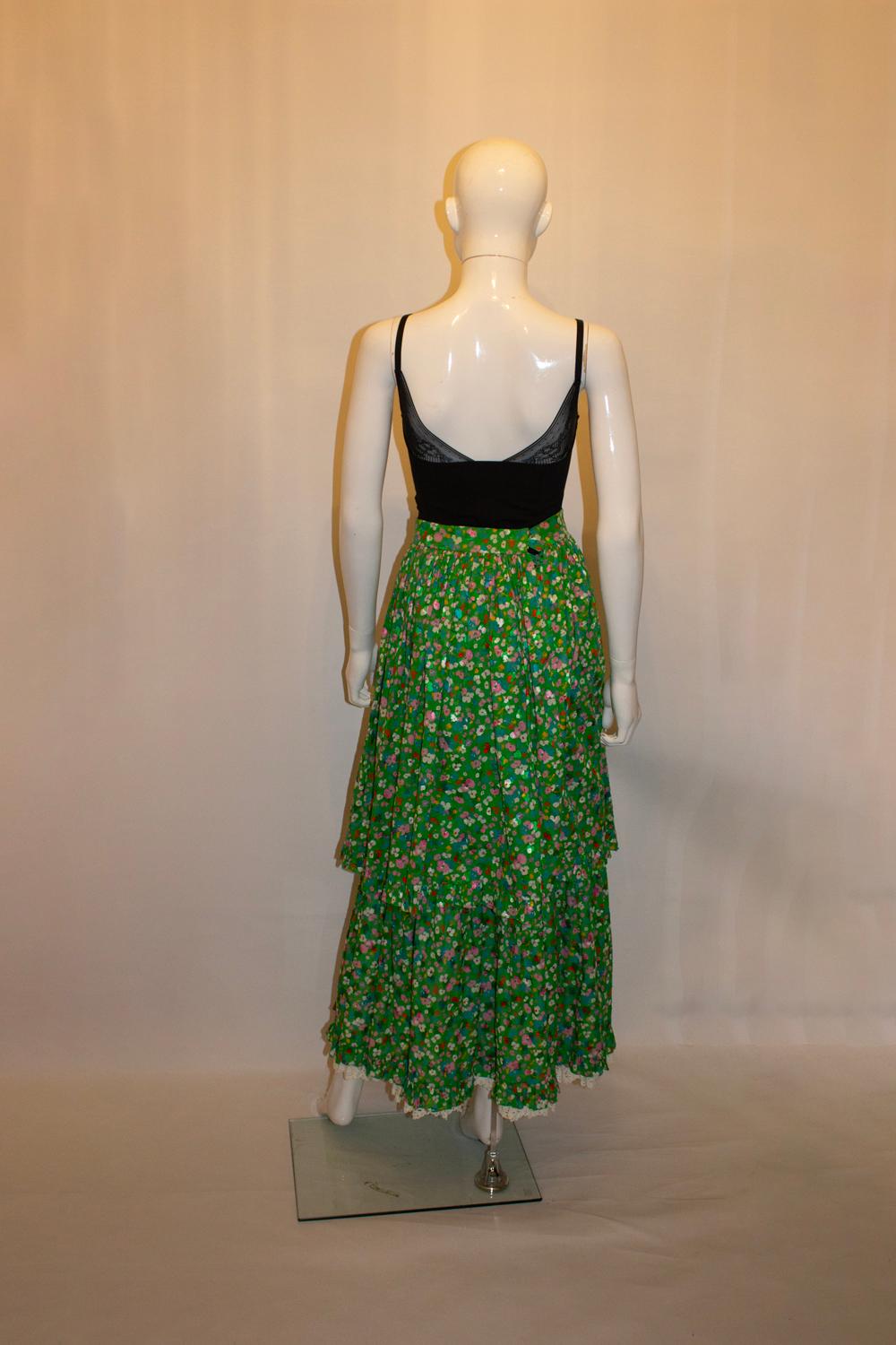 Vintage Gina Fratini Grüner geblümter Rock im Angebot 1