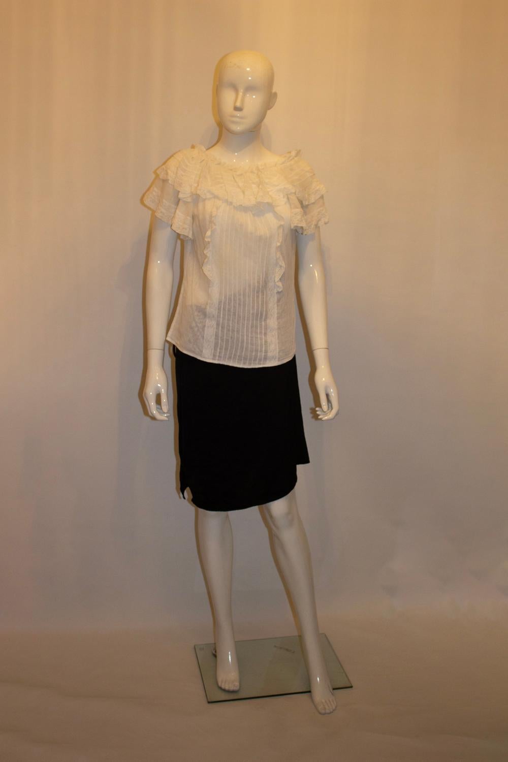 Vintage Gina Fratini White Cotton Top with Lace Detail For Sale 1