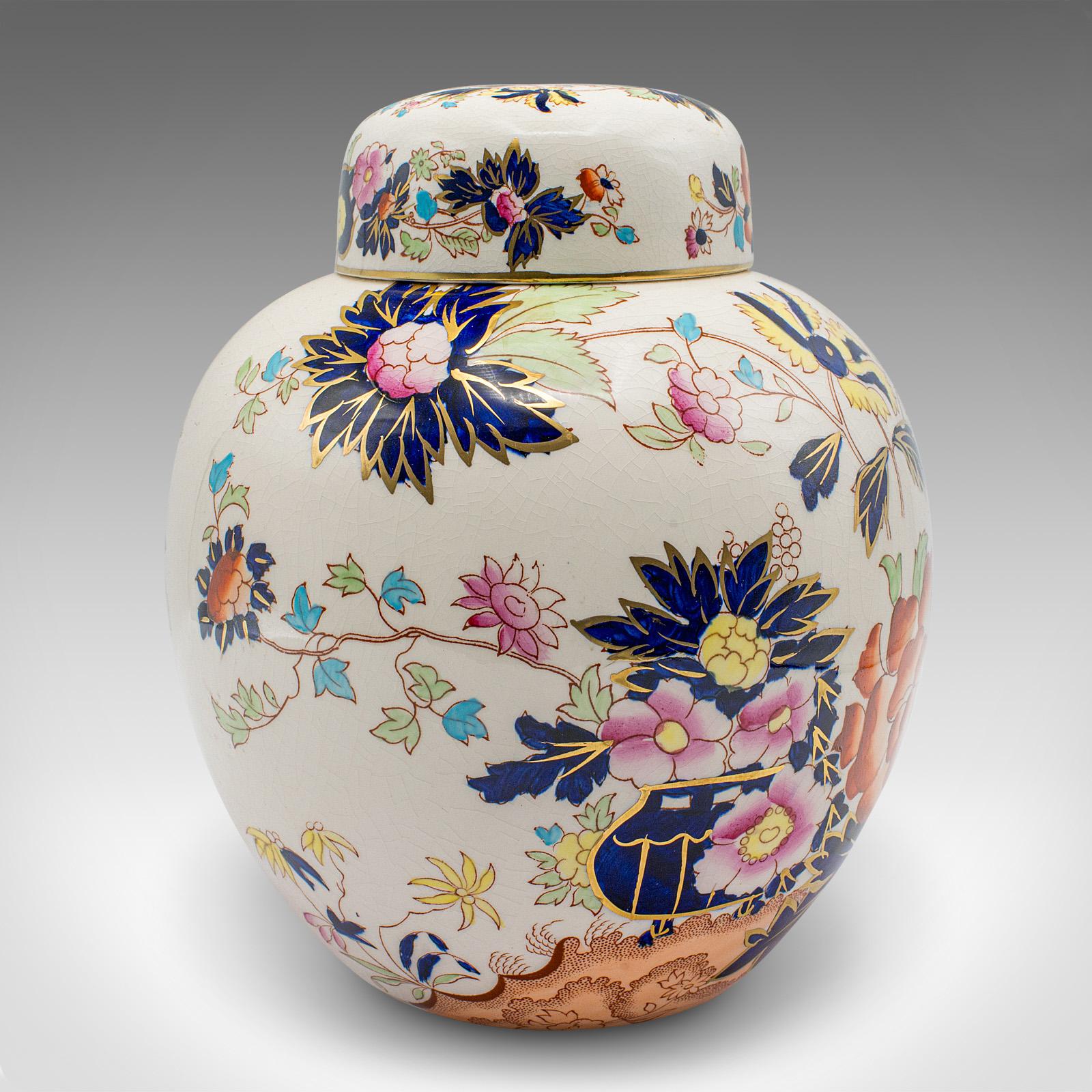 Britannique Pot à gingembre vintage anglais, céramique, urne à pointes décoratives Art Déco, vers 1930 en vente