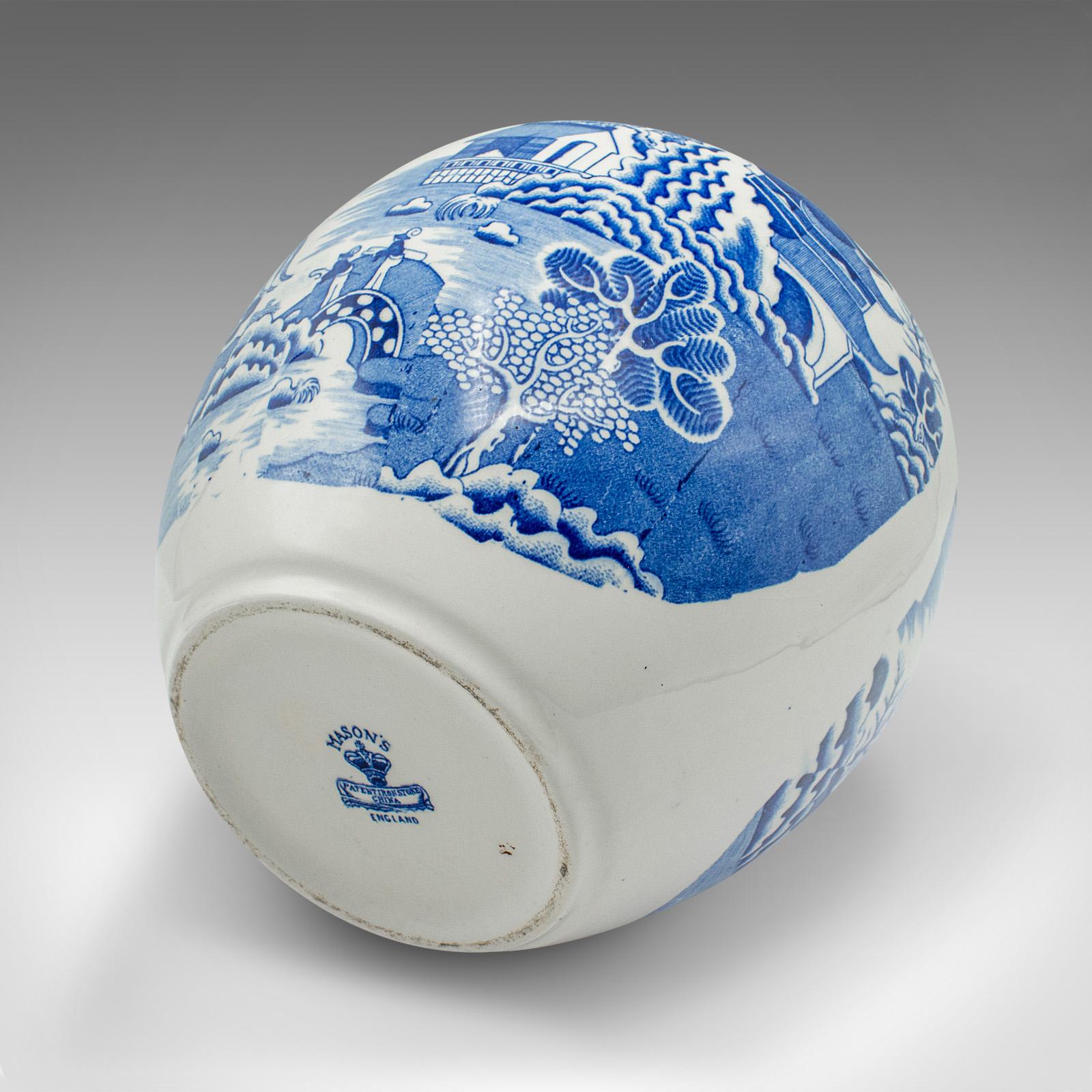 Vintage Ingwergefäß, englisch, Keramik, dekorative Gewürzurne, blau und weiß, 1970 im Angebot 2
