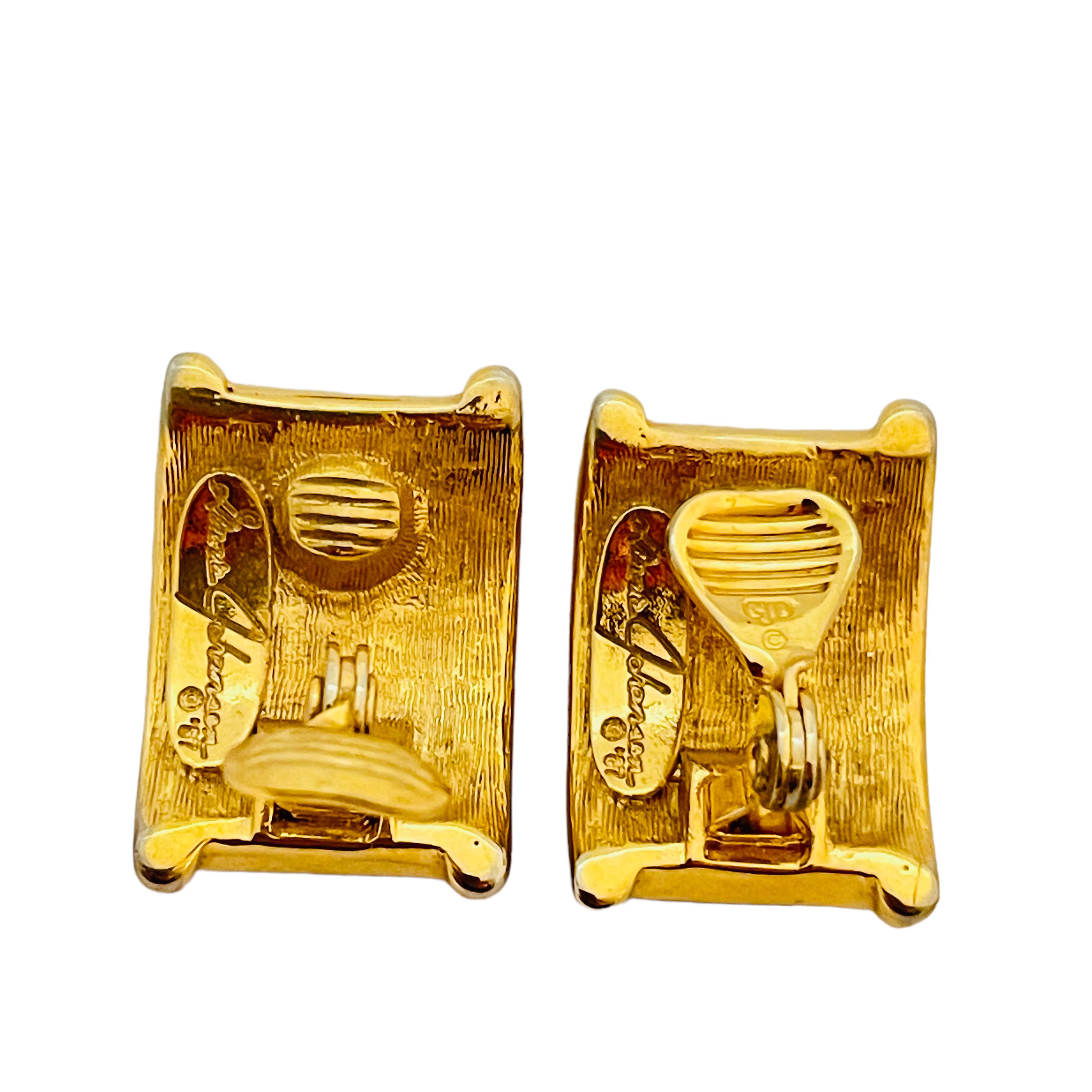 GINNIE JOHANSSON Designer-Laufsteg-Ohrclips aus goldener grüner Emaille im Zustand „Gut“ im Angebot in Palos Hills, IL