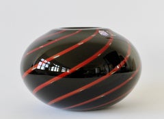 Vintage Gino Cenedese Red and Black Bubble Italian Murano Glass Vase circa 2000s