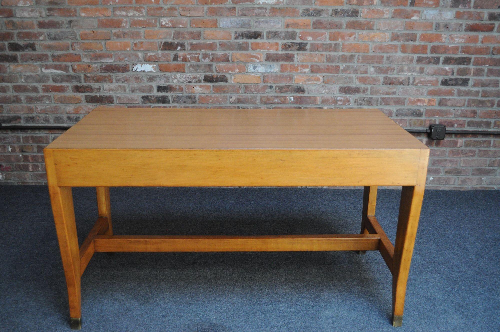 Vintage Gio Ponti BNL Writing Table / Desk in Italian Walnut, Beech and Brass For Sale 1