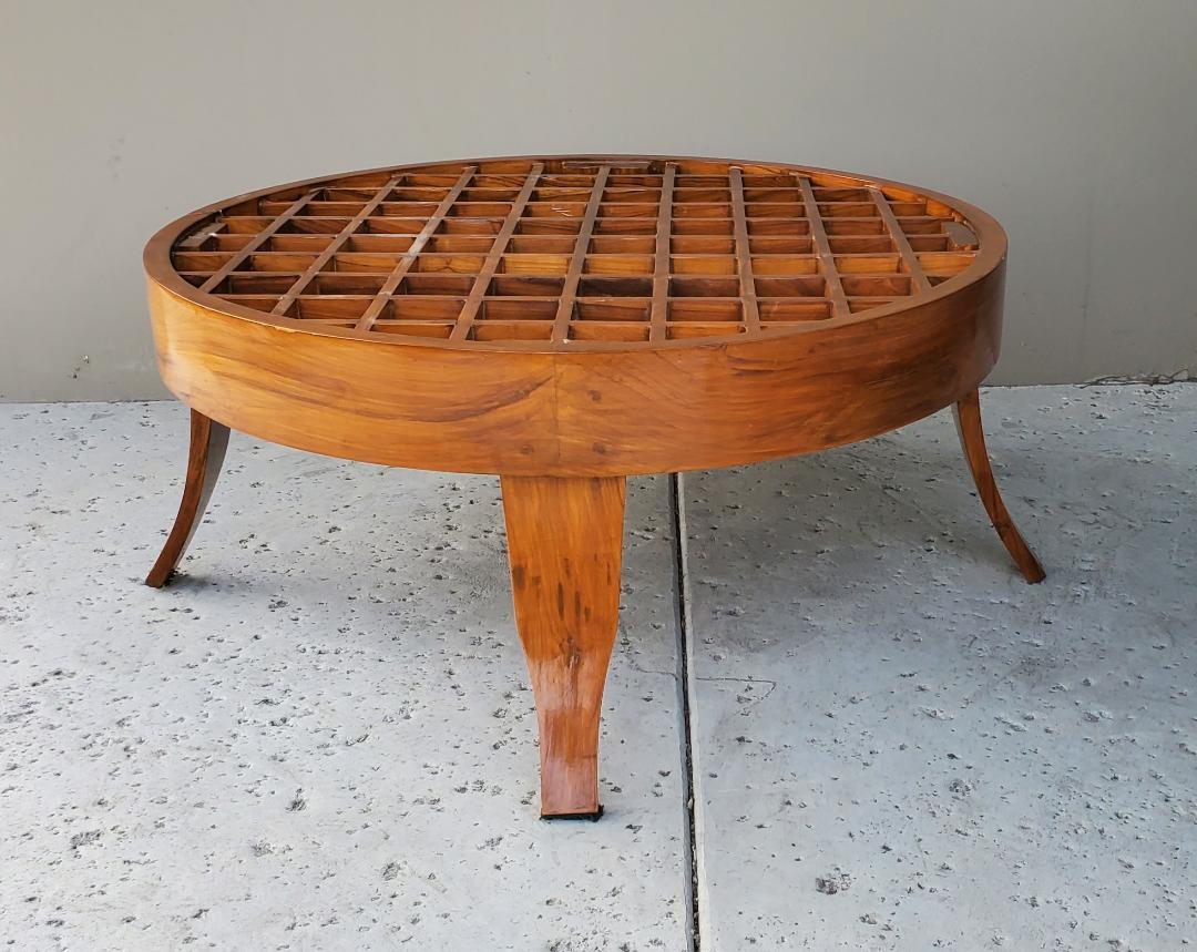 Vintage GIO PONTI Style Lattice Pattern With Paddle Legs Coffee Table For Sale 12