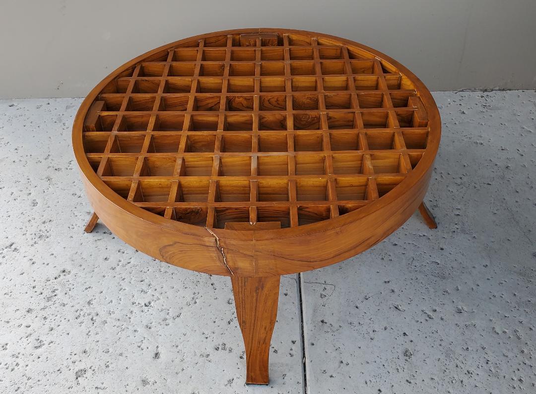 Wood Vintage GIO PONTI Style Lattice Pattern With Paddle Legs Coffee Table For Sale