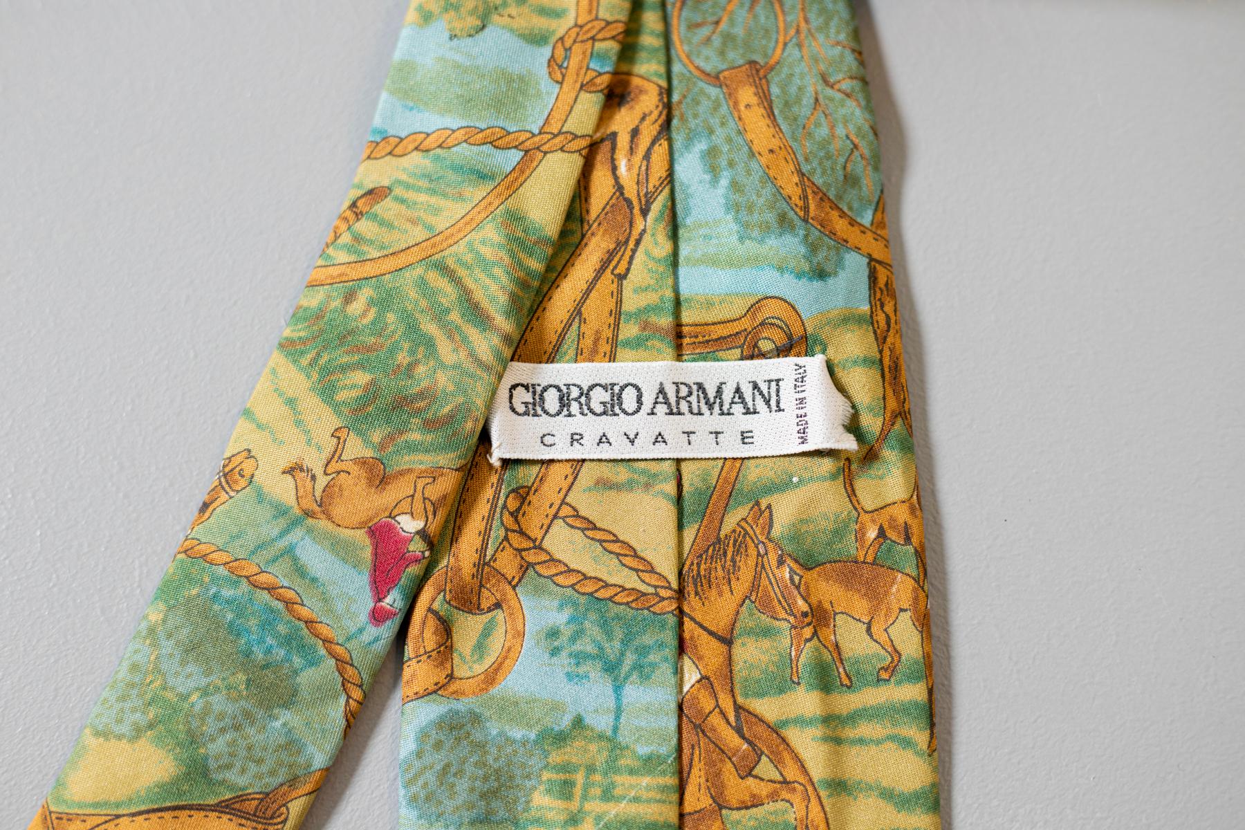 Marron Giorgio Armani - Robe vintage entièrement en soie avec chevaux en vente