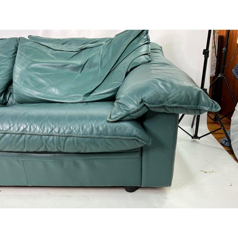 Vintage Giovanni Erba & Co. Leather Couch In Good Condition In Esperance, NY