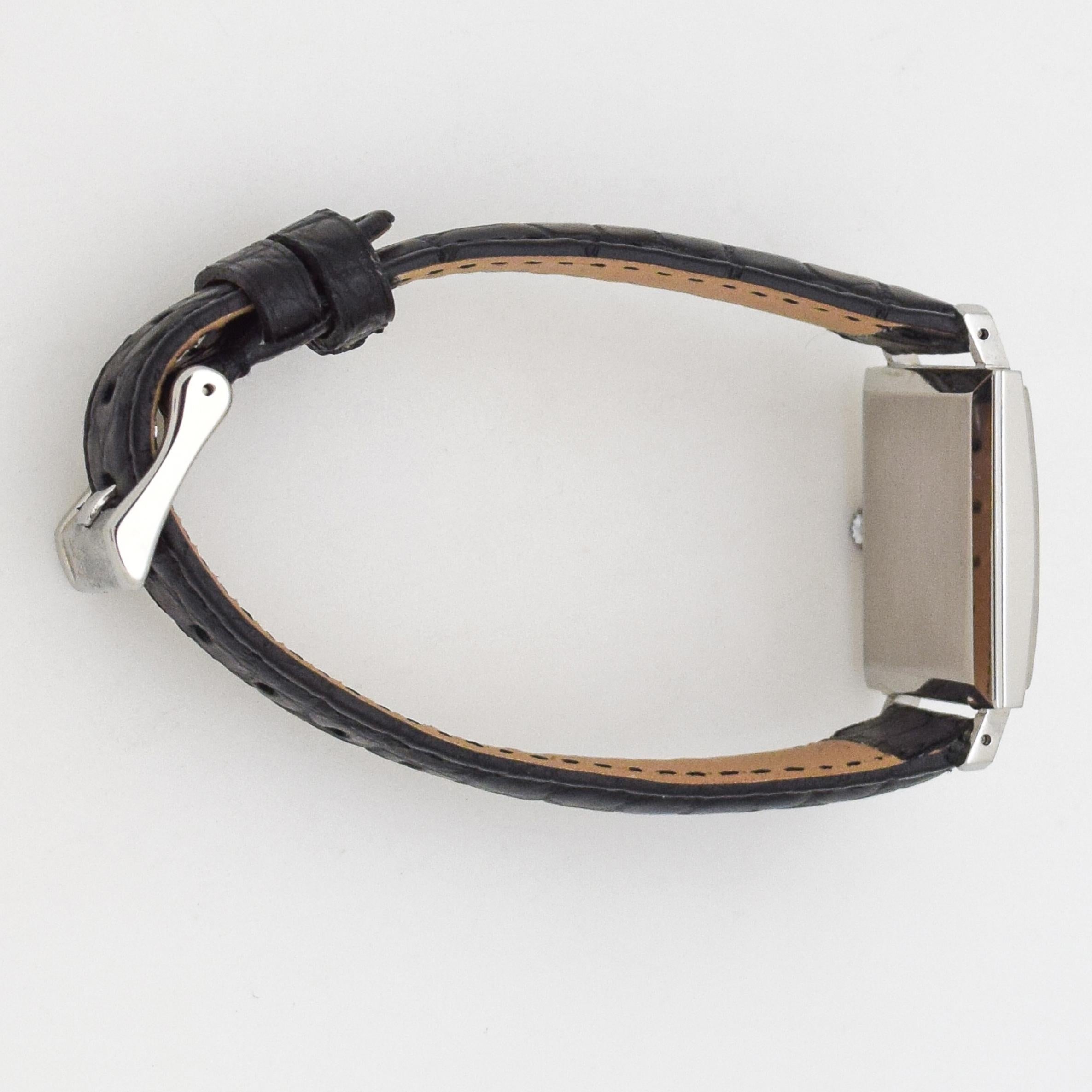 Vintage Girard Perregaux Stainless Steel Square-Shaped Watch, 1960s In Good Condition In Beverly Hills, CA
