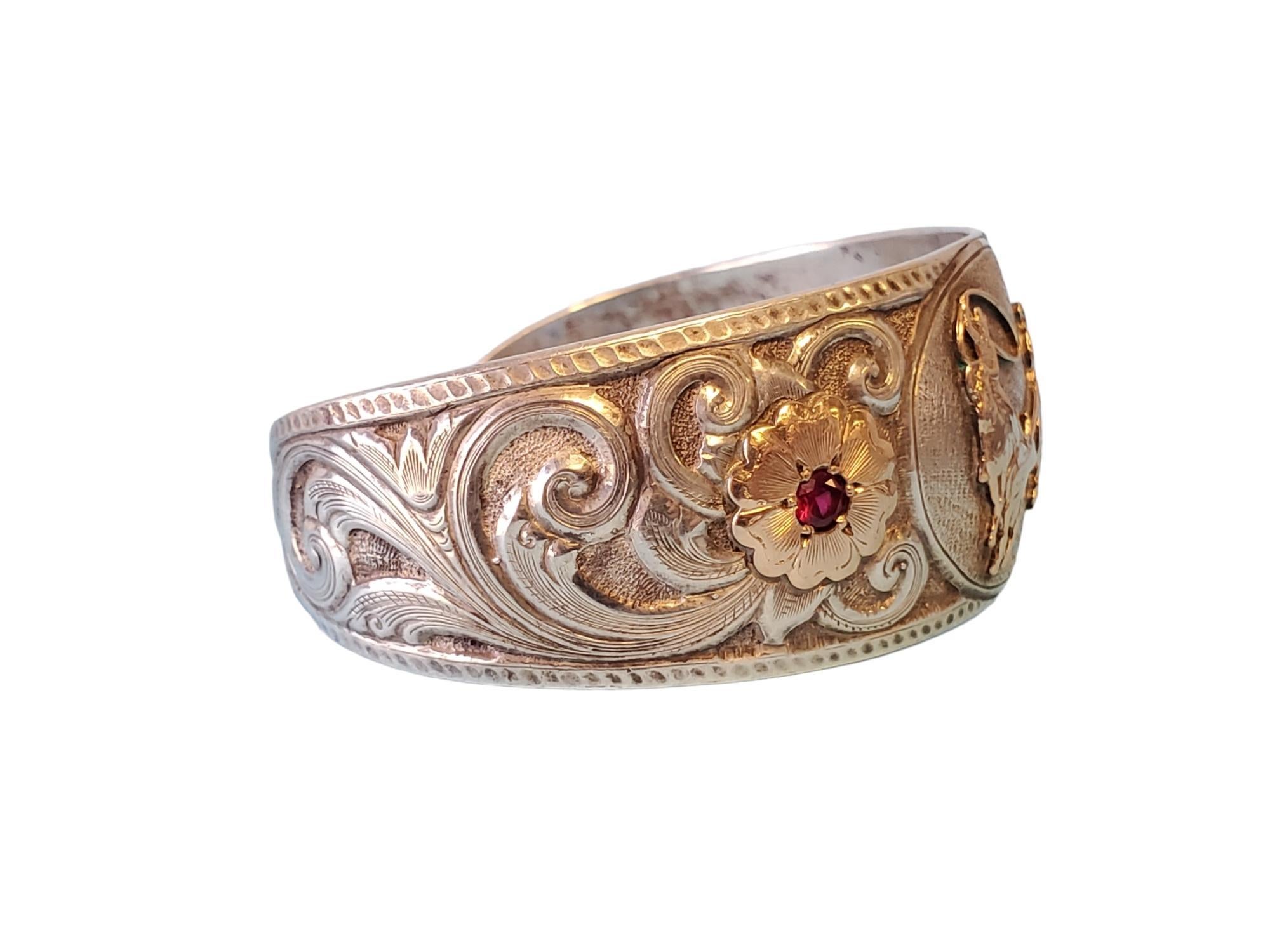 Vintage Gist Signed Sterling Cuff Bracelet Cowboy Motif with gold accents In Good Condition For Sale In Overland Park, KS