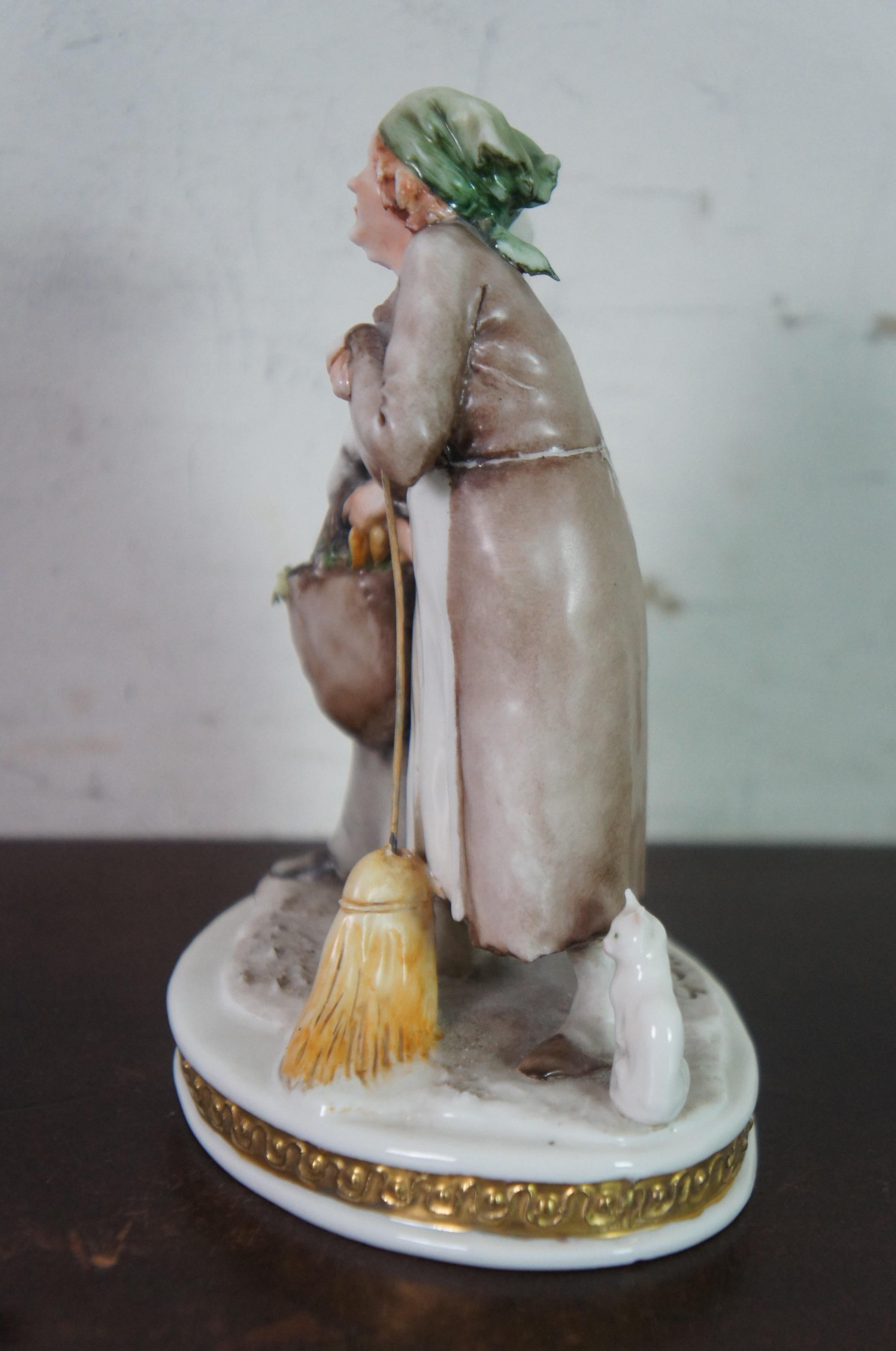 Vintage Giuseppe Cappe Capodimonte Porcelain Figurine Two Women Gossip 1