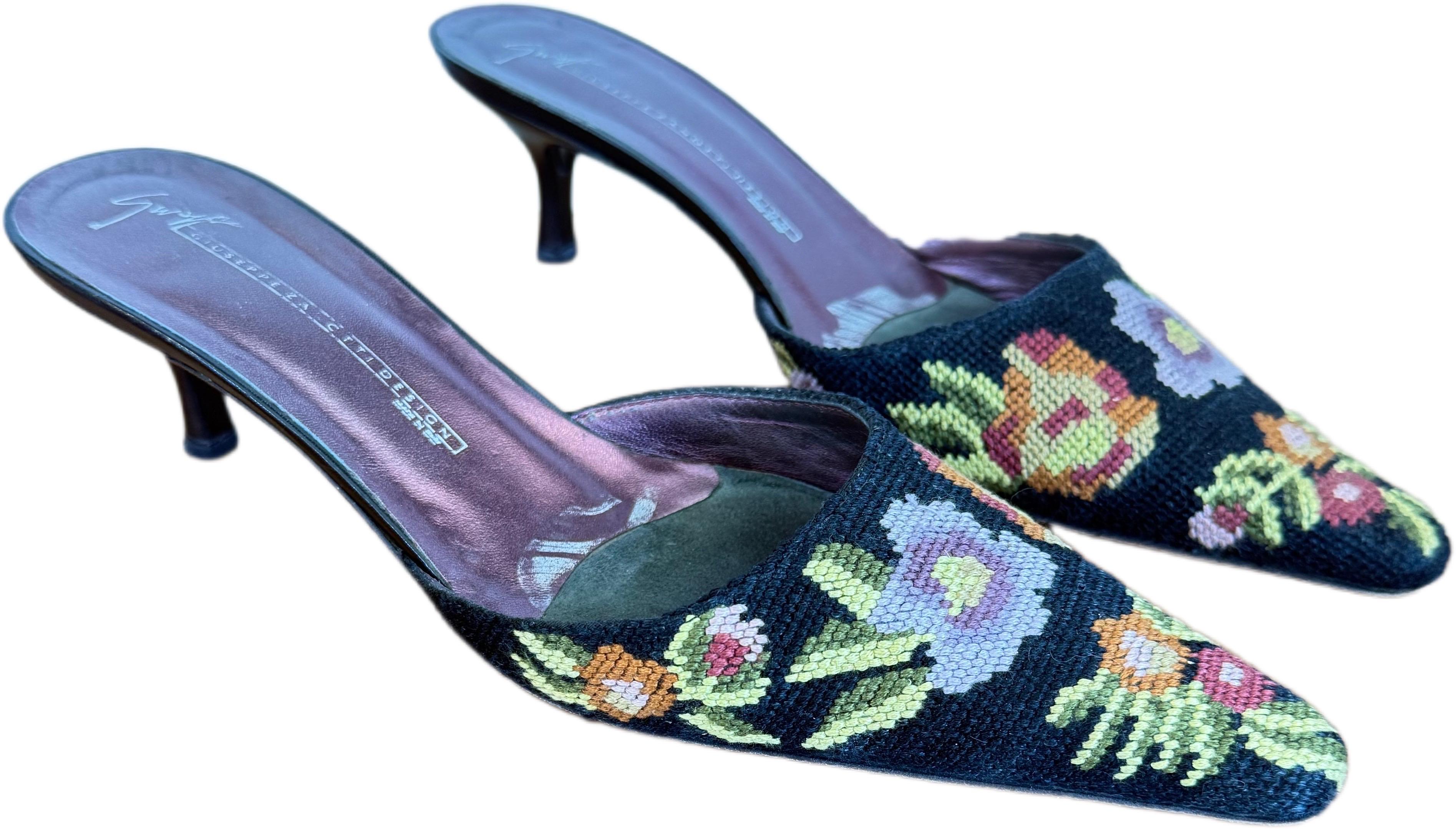 Vintage Giuseppe Zanotti 1990s Floral Needlepoint Kitten Heel Mules Sz 8.5 AA For Sale 5