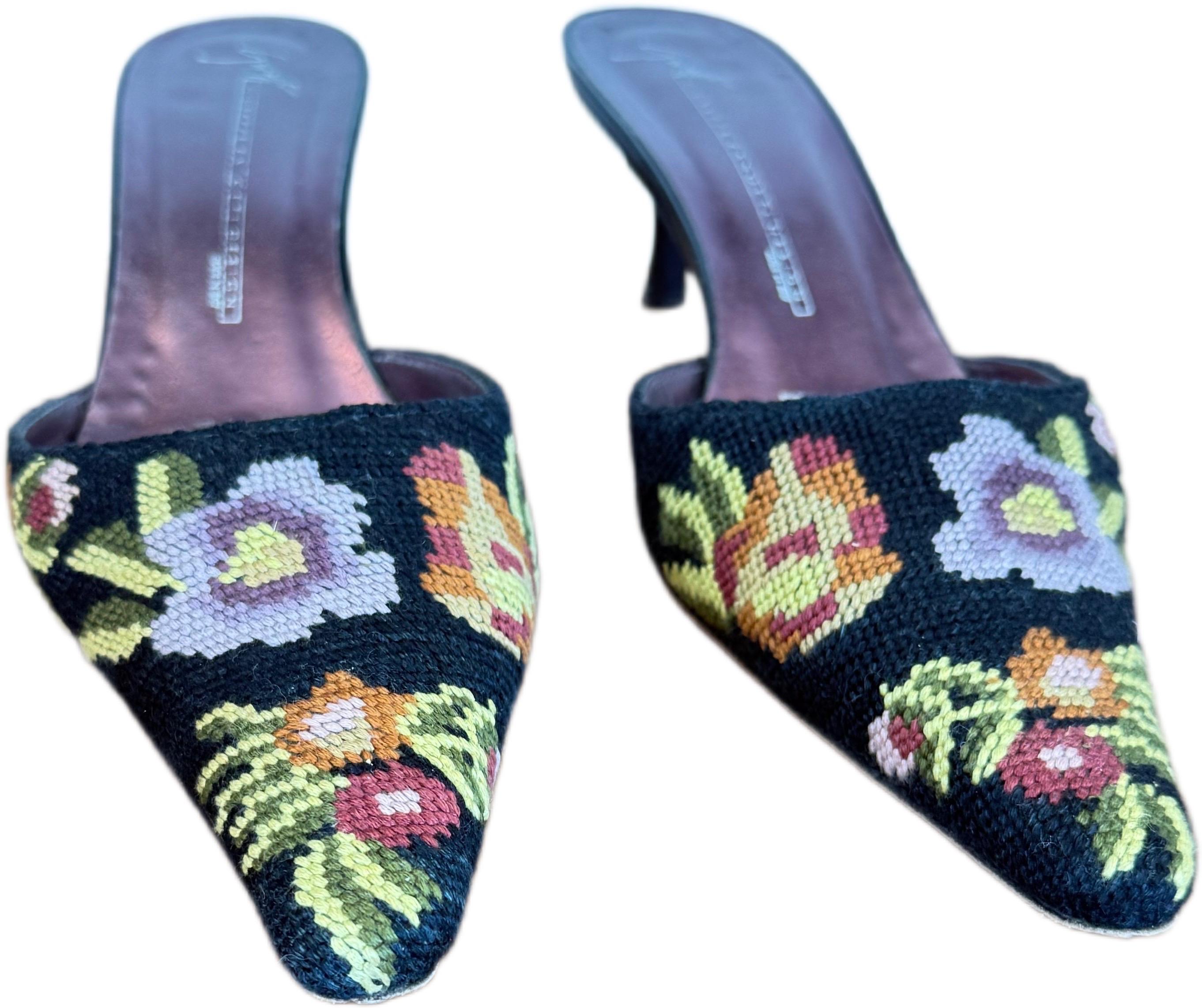 Purple Vintage Giuseppe Zanotti 1990s Floral Needlepoint Kitten Heel Mules Sz 8.5 AA For Sale
