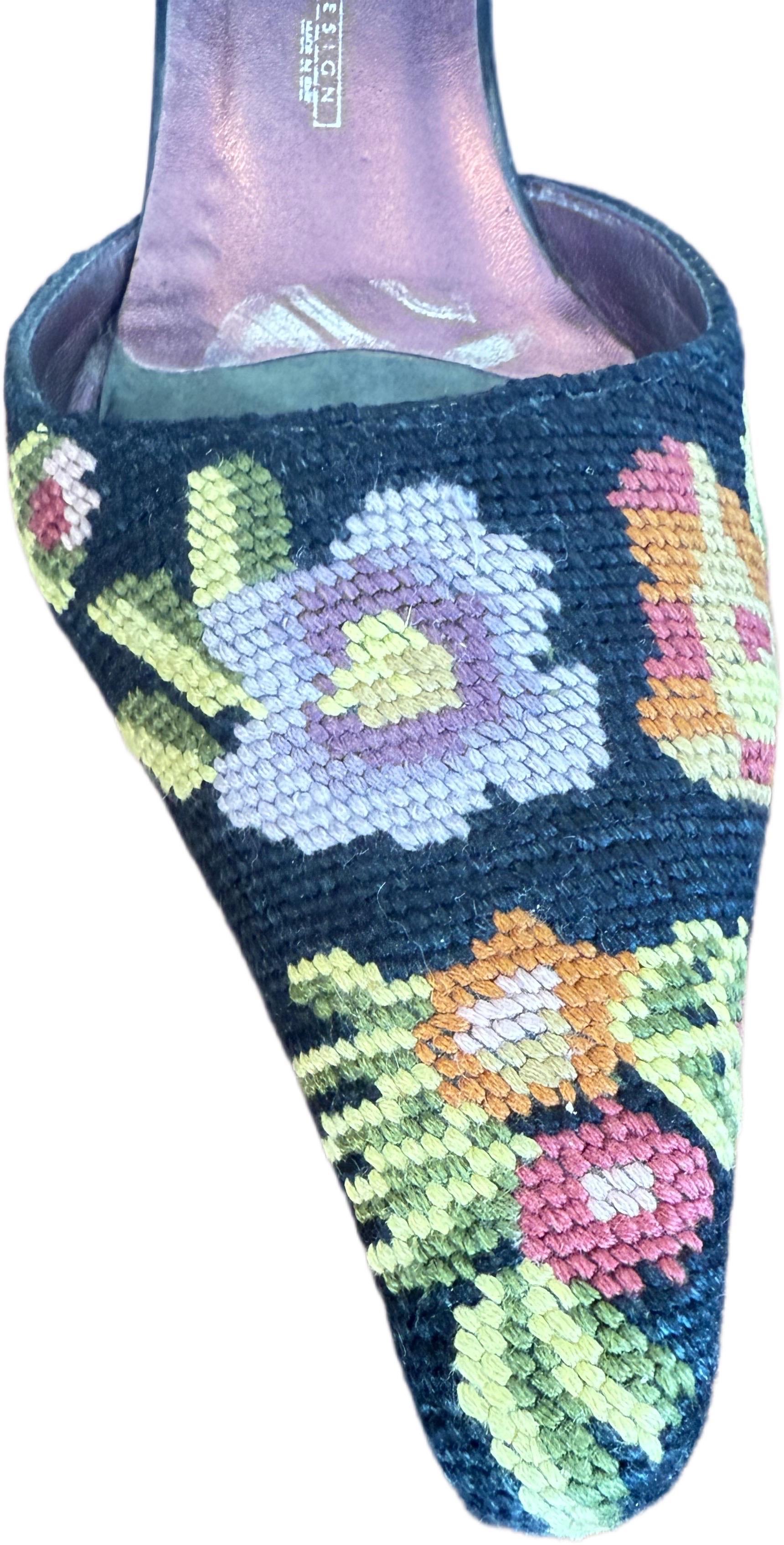 Women's Vintage Giuseppe Zanotti 1990s Floral Needlepoint Kitten Heel Mules Sz 8.5 AA For Sale