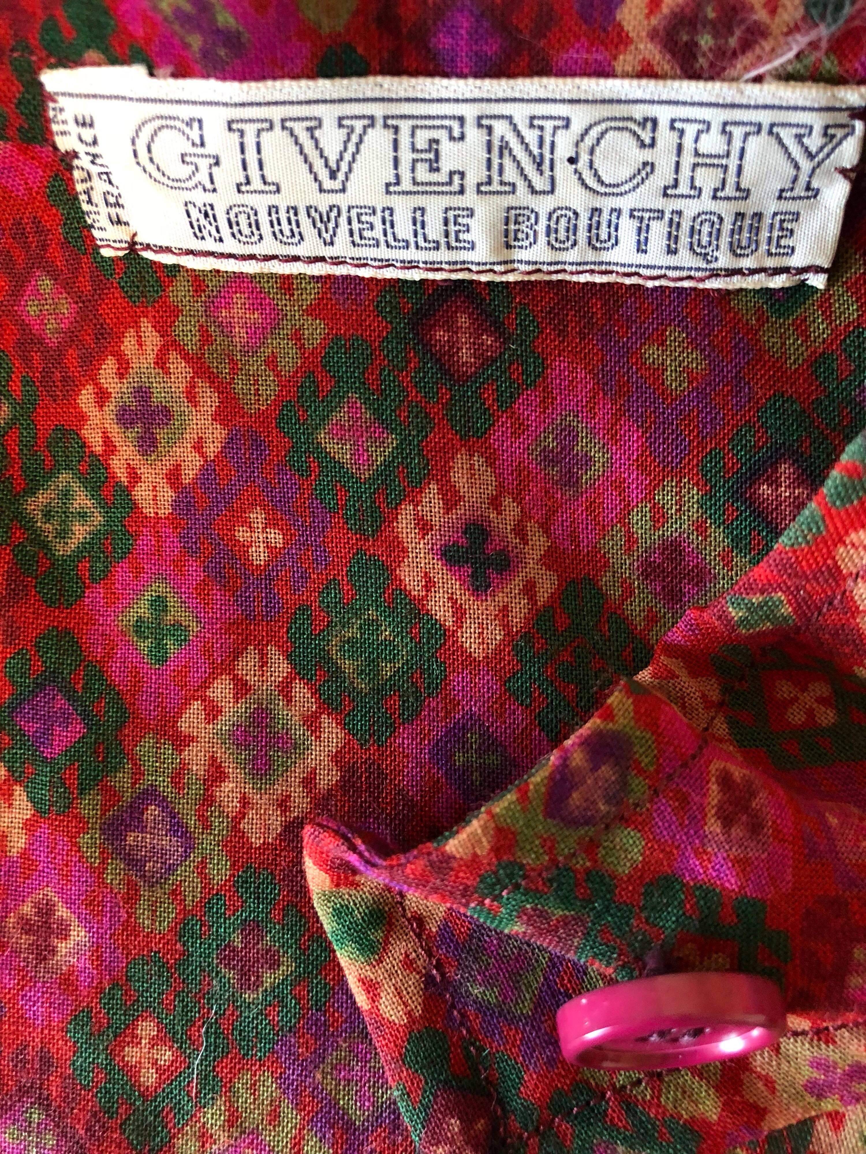 Vintage Givenchy 1980s Mosaic Tile Print Pink + Green Lightweight Wool Sac Dress For Sale 2