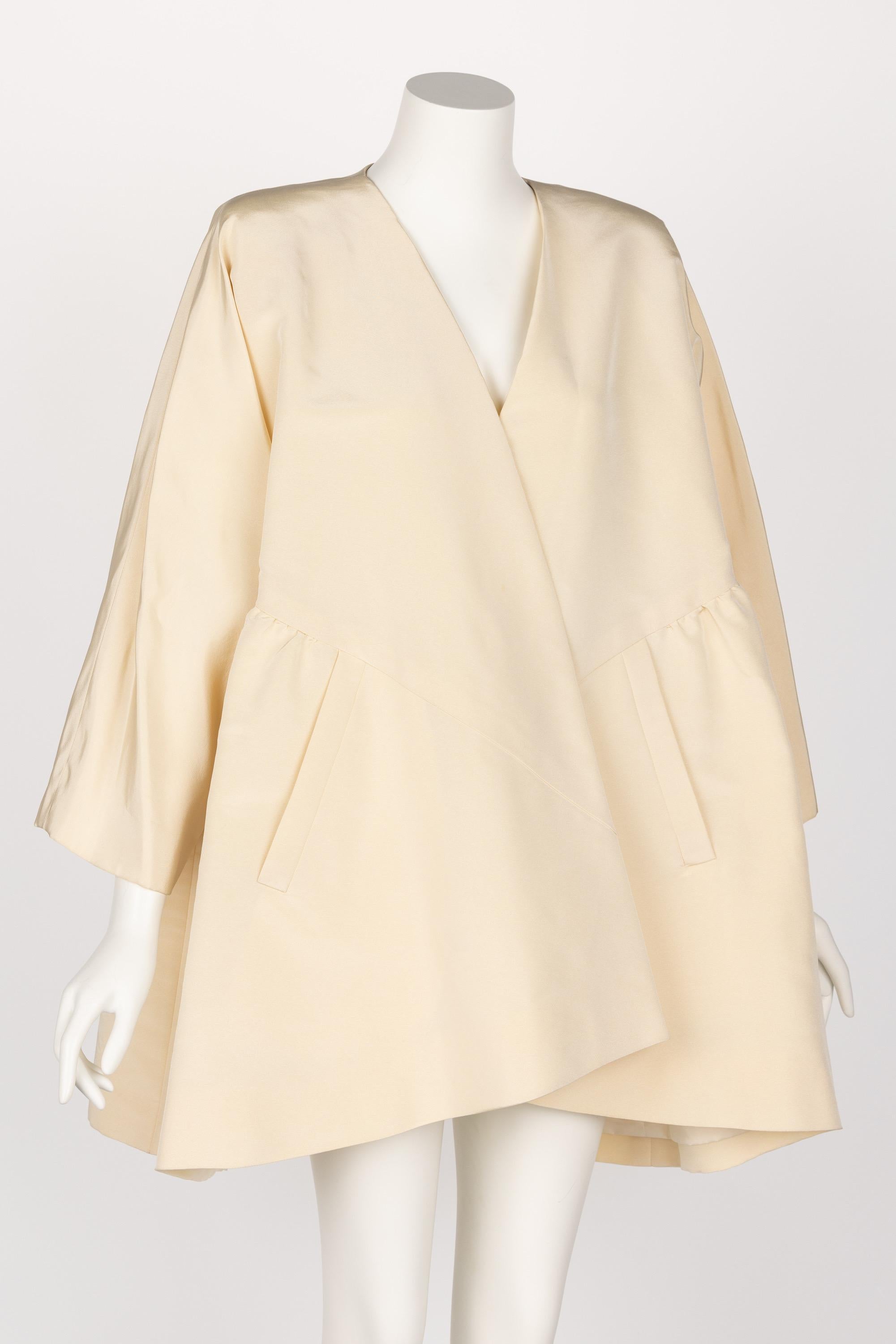 Women's or Men's Vintage Givenchy Couture Crème Silk Jacket Coat, 1990s For Sale