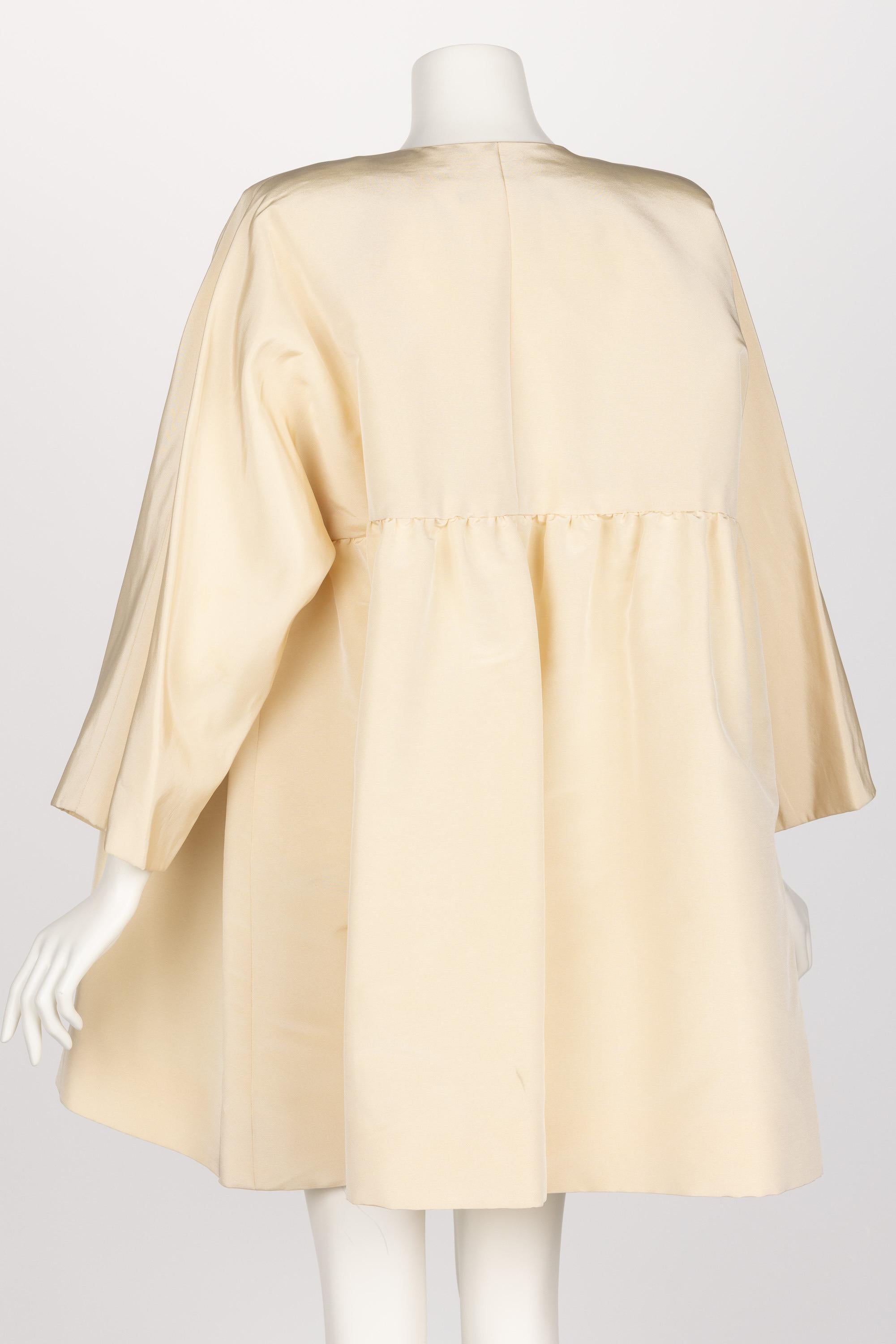 Vintage Givenchy Couture Crème Silk Jacket Coat, 1990s For Sale 1