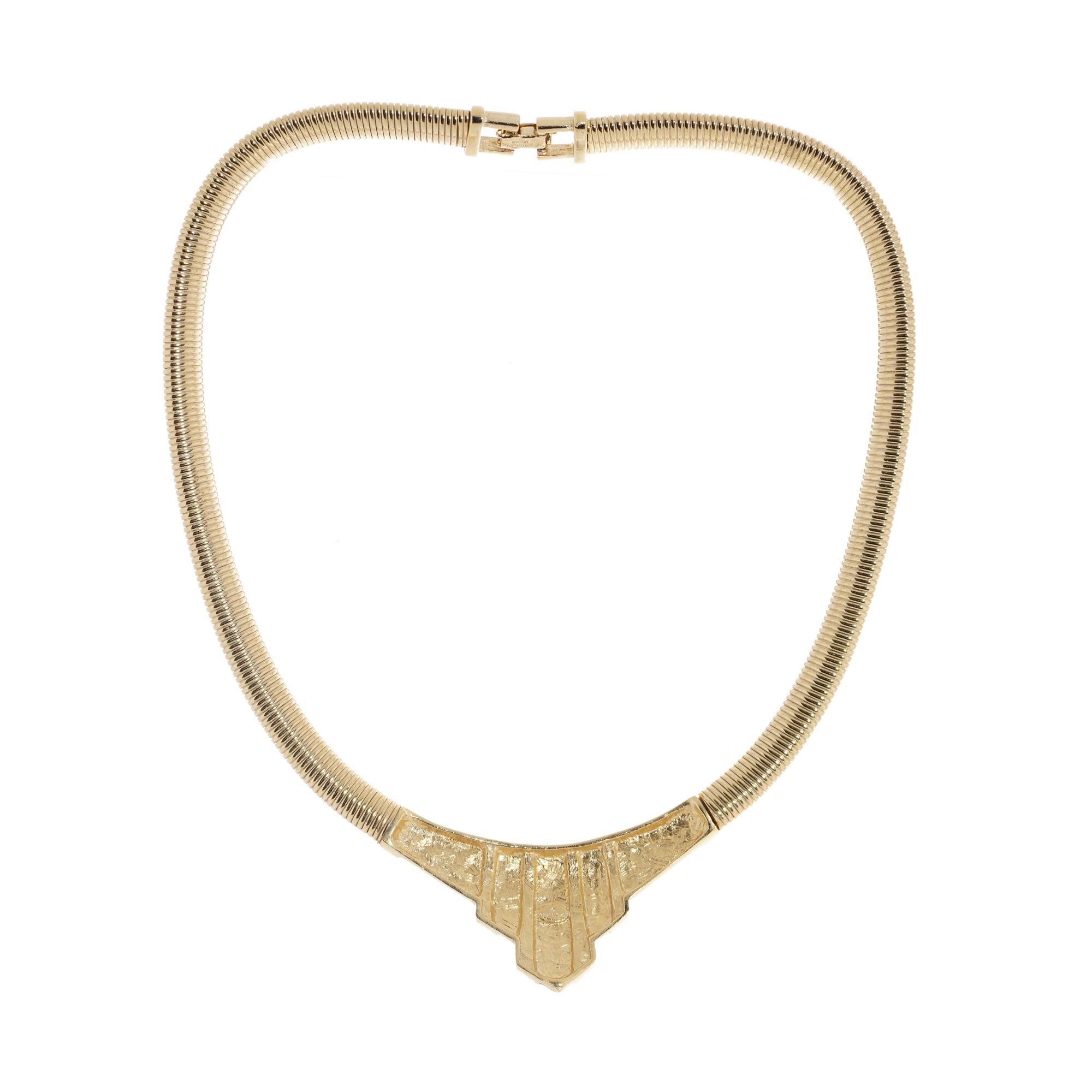 Halskette mit Vintage Givenchy-Kragen, geometrisches Design in Goldtönen und schwarzer Emaille, Vintage im Angebot 1