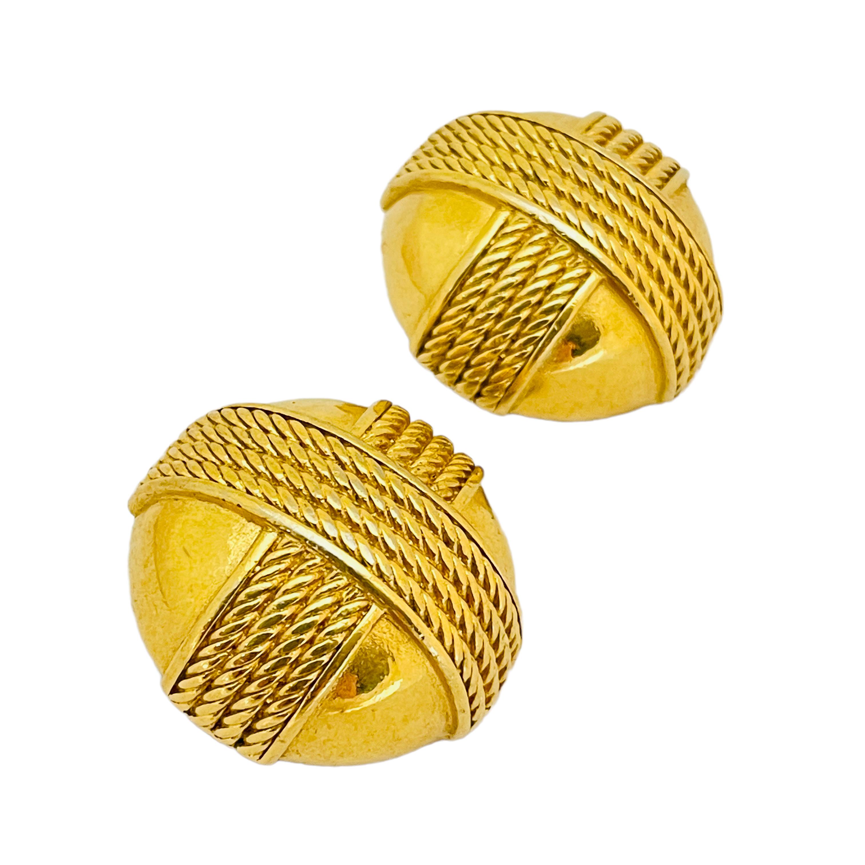 Vintage GIVENCHY Gold-Designer-Laufsteg-Ohrclips für Damen oder Herren im Angebot