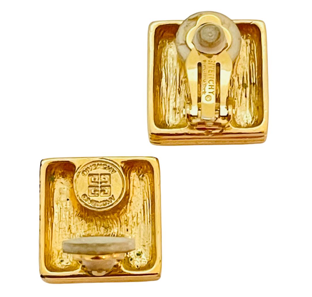 Vintage GIVENCHY Designer-Ohrringe aus Gold mit G-Logo und Emaille Damen im Angebot