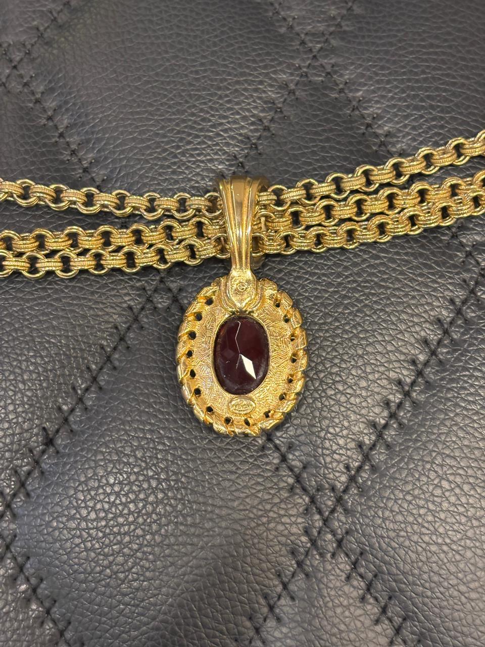Collana Vintage Givenchy con catena a strati in oro e rubini In condizioni buone in vendita a Jakarta, Daerah Khusus Ibukota Jakarta