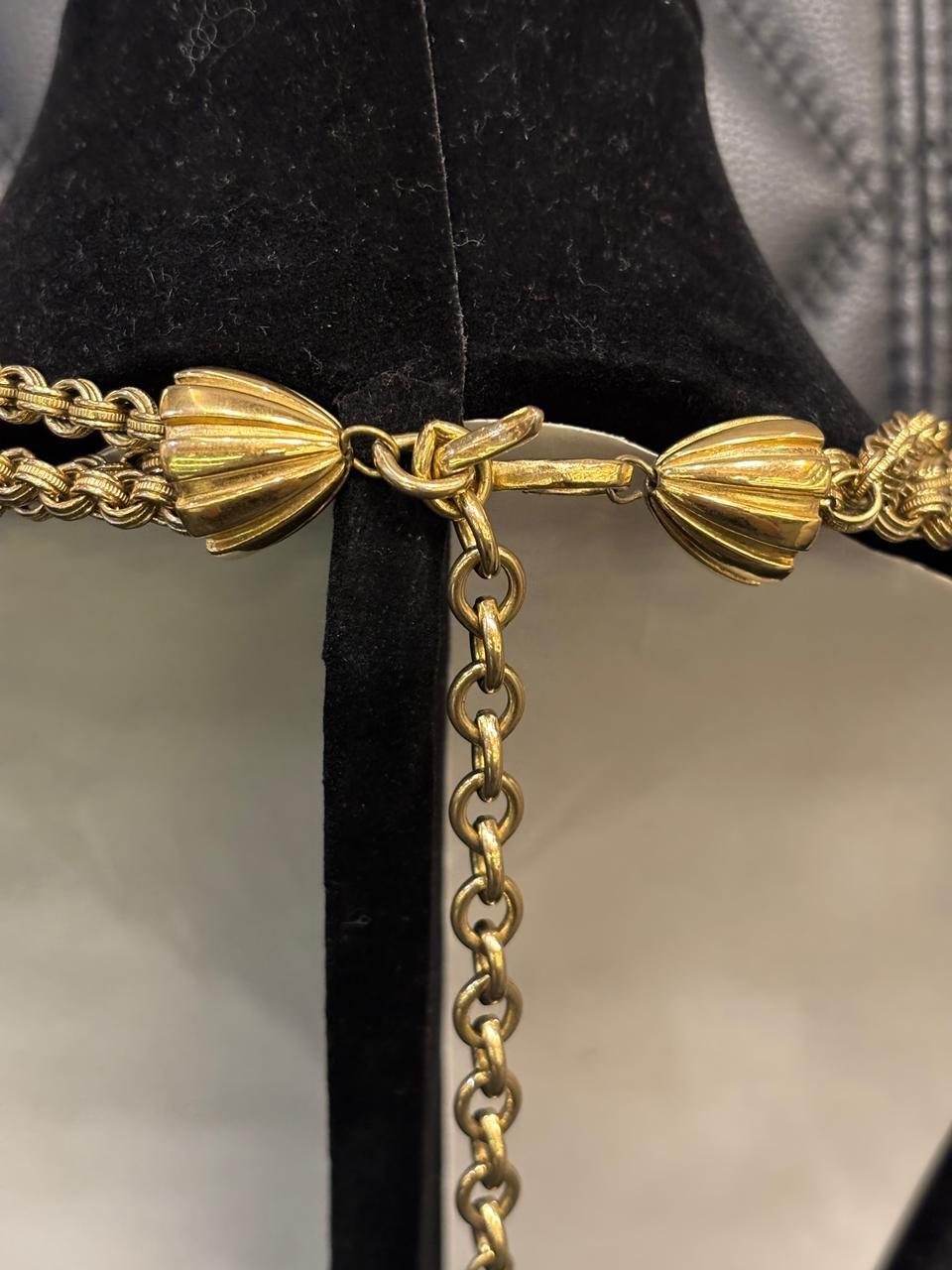 Collana Vintage Givenchy con catena a strati in oro e rubini in vendita 5