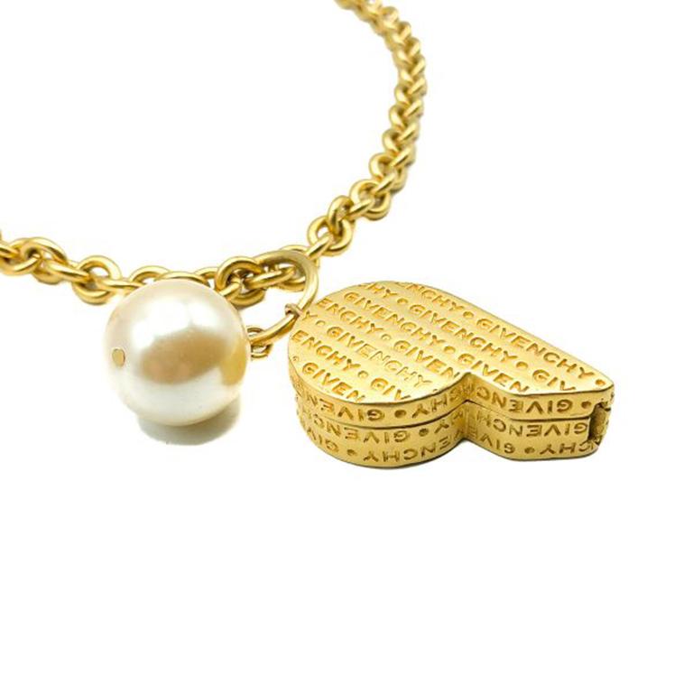 Givenchy, collier vintage avec logo en or et perles, années 1990 Pour femmes en vente
