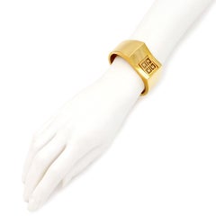 Bracelet manchette vintage Givenchy plaqué or