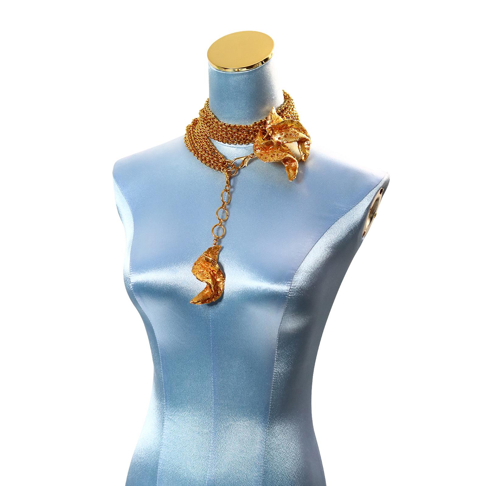 Collana e cintura d'oro vintage di Givenchy, circa anni '80 In condizioni buone in vendita a New York, NY