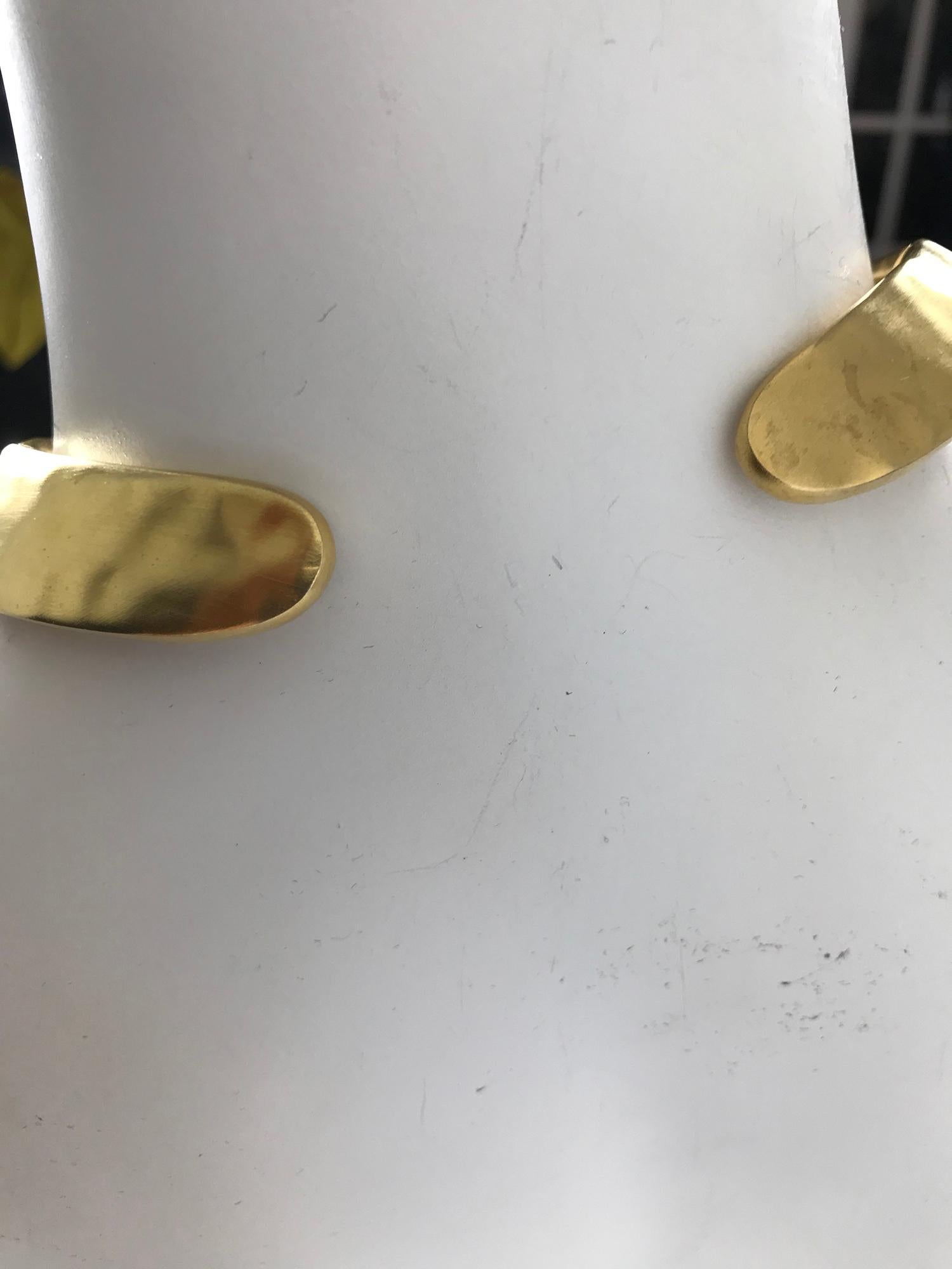 Vintage Givenchy Hammered Gold Metal Collar Necklace In Good Condition In West Palm Beach, FL