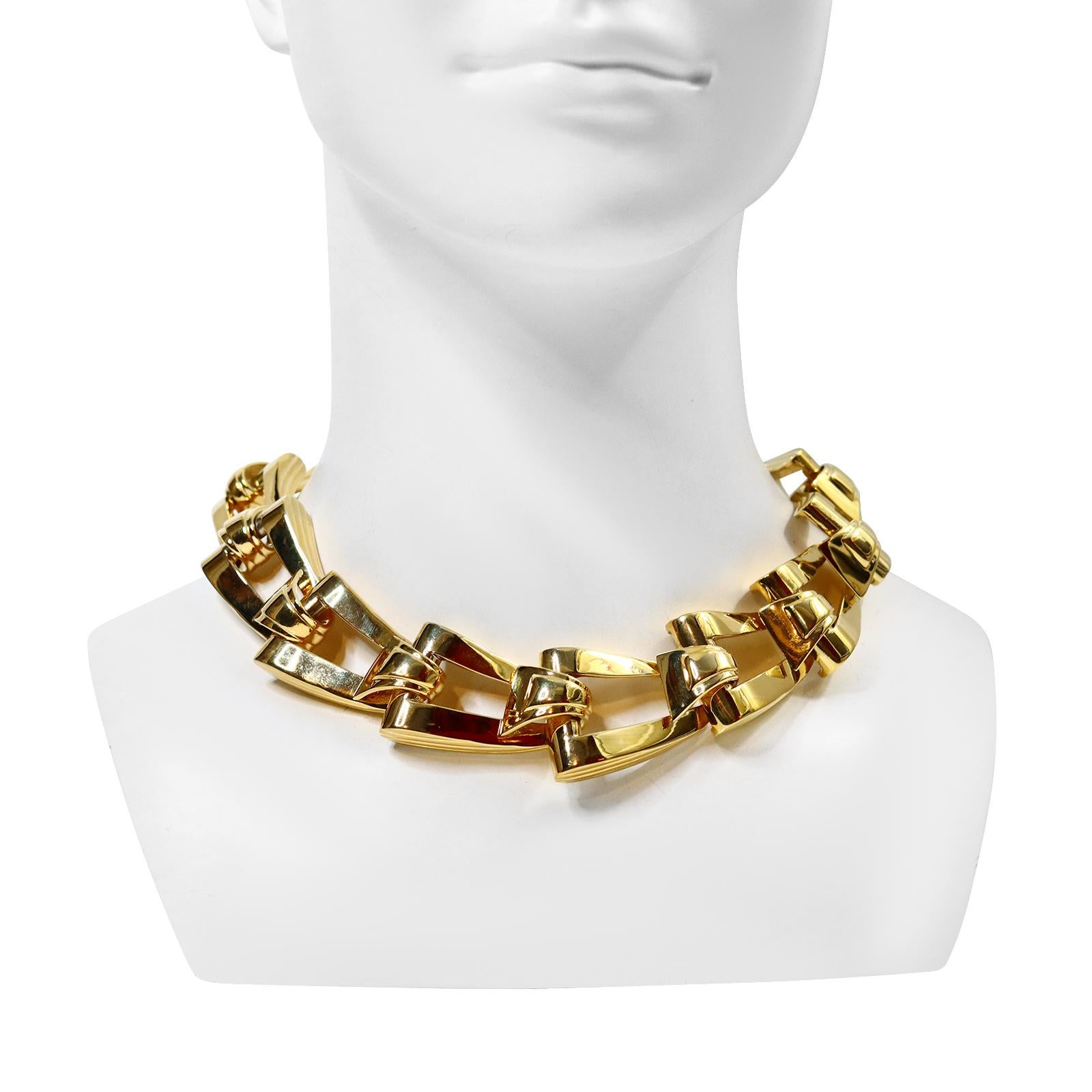 Vintage Givenchy Heavy Gold Tone Link Necklace Circa 1980s In Good Condition For Sale In New York, NY