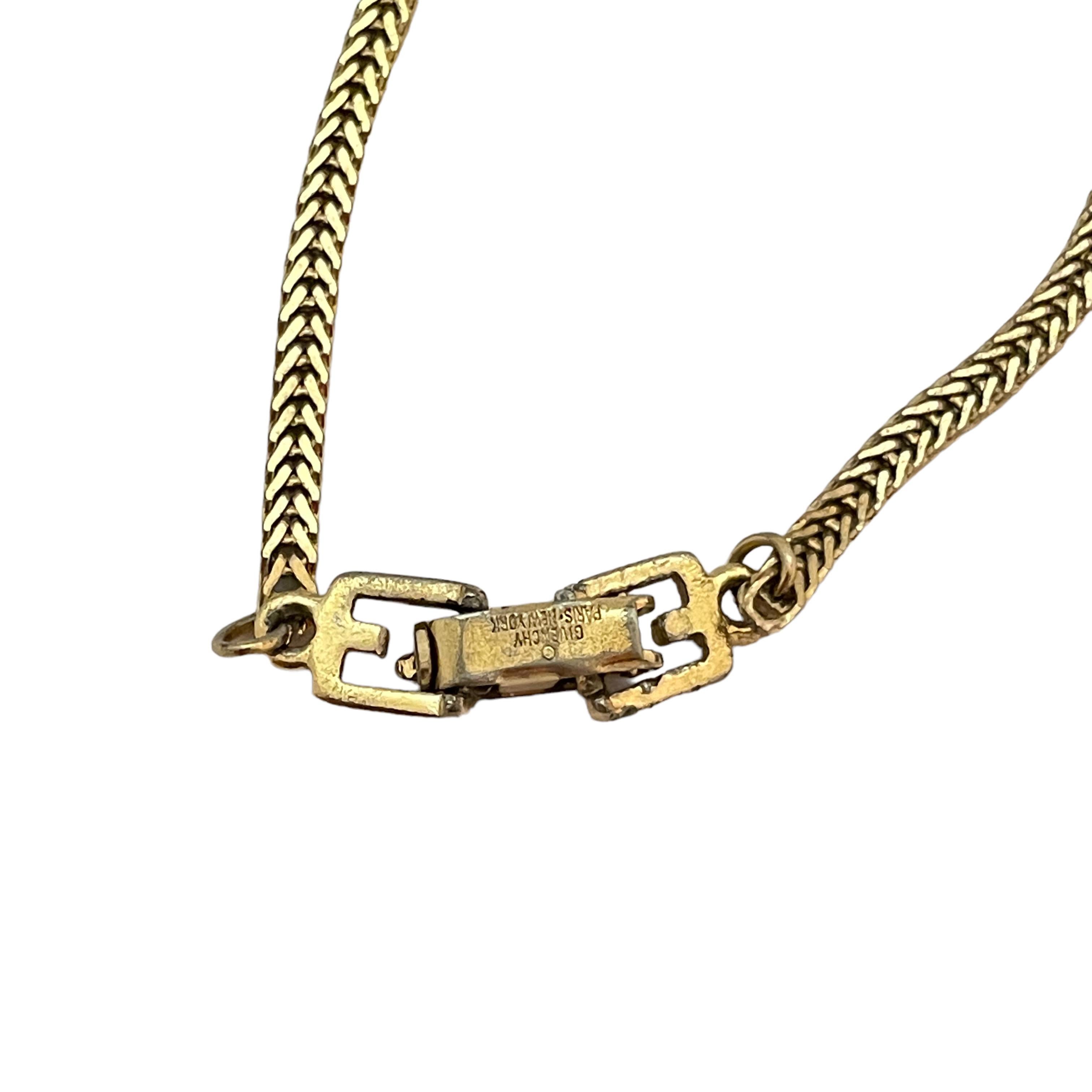 Vintage GIVENCHY Logo Gold Kristall Designer Laufsteg Halskette für Damen oder Herren im Angebot