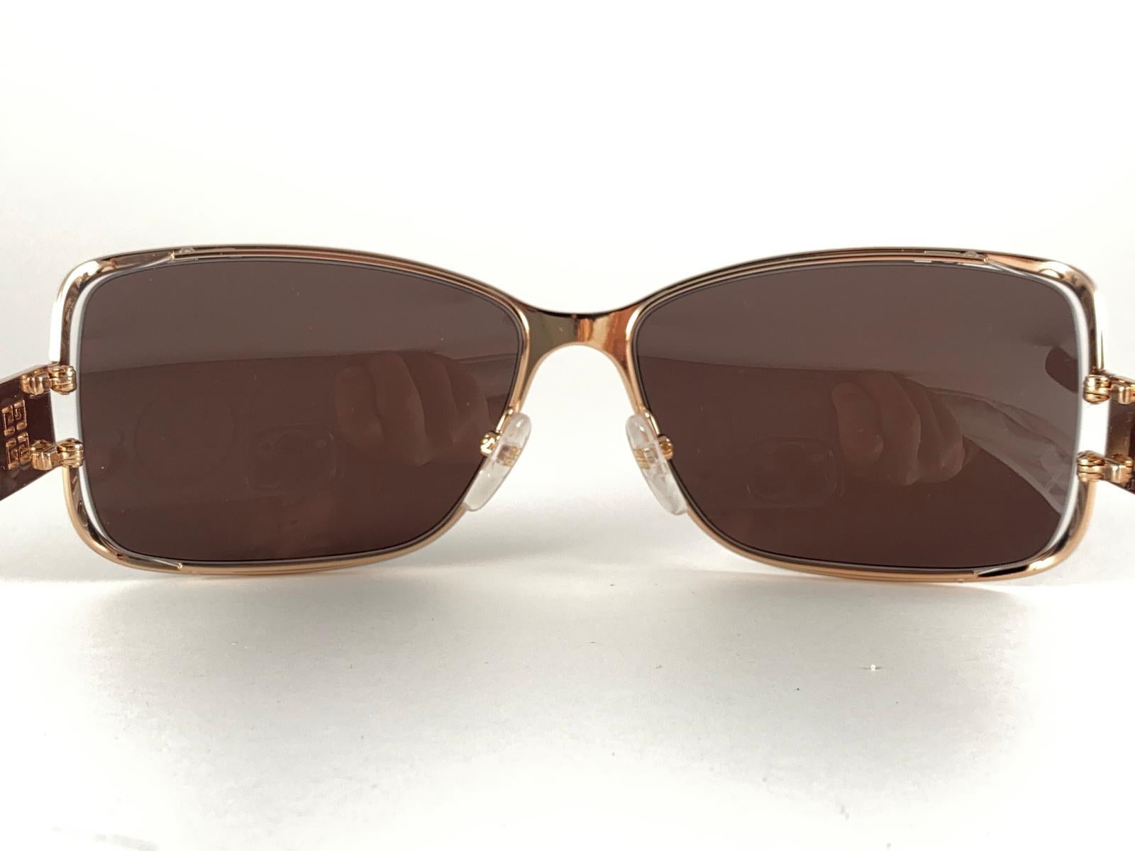 Vintage Givenchy Paris Gold- und Schildpatt-Rahmen 2000er Jahre  Sonnenbrille für Damen oder Herren im Angebot