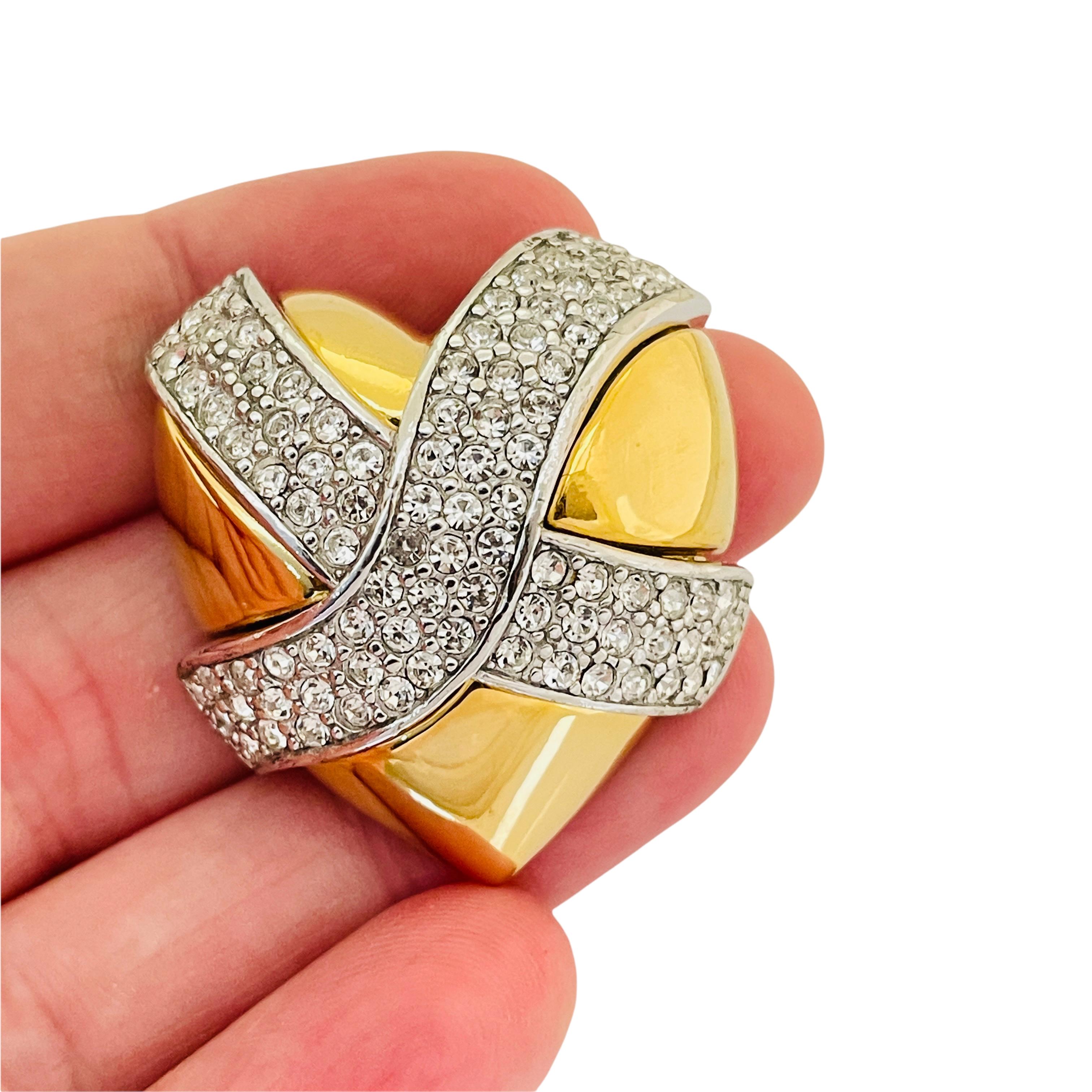 Vintage GIVENCHY Paris New York gold rhinestone heart designer runway brooch In Good Condition For Sale In Palos Hills, IL