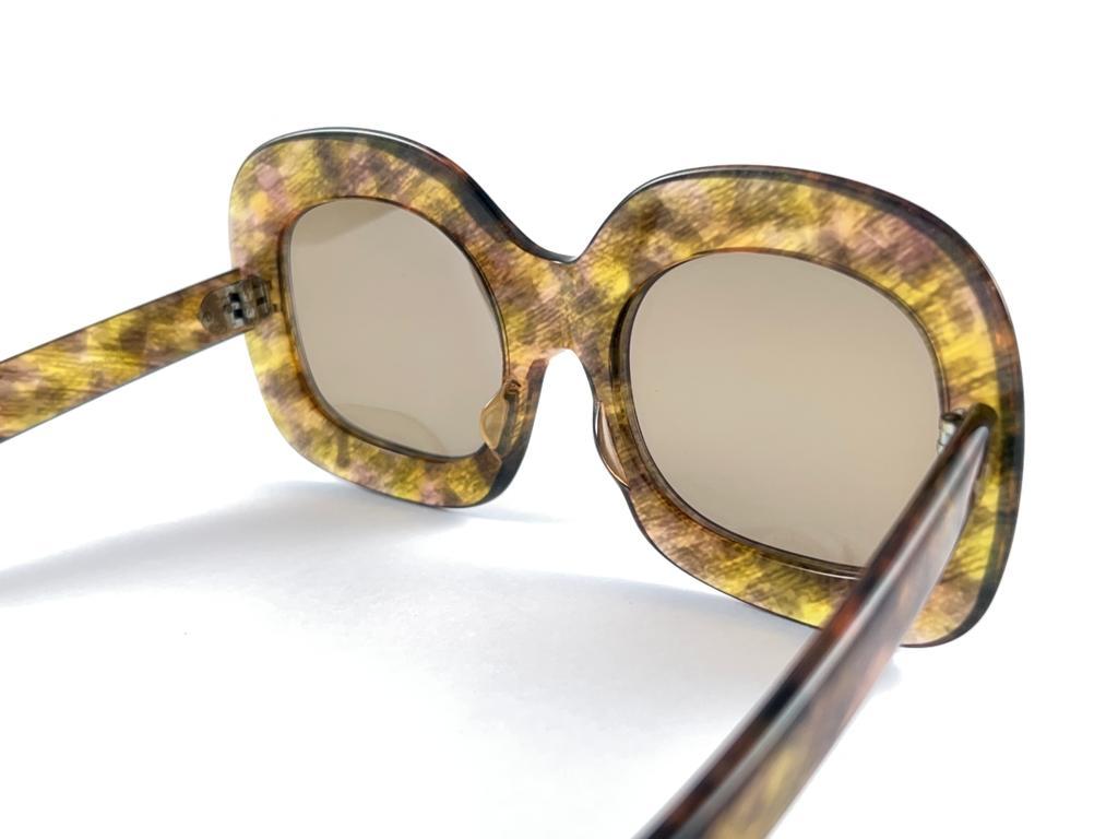 Vintage Givenchy Paris Oversized Marbled Frame 1970'S  Sunglasses For Sale 5