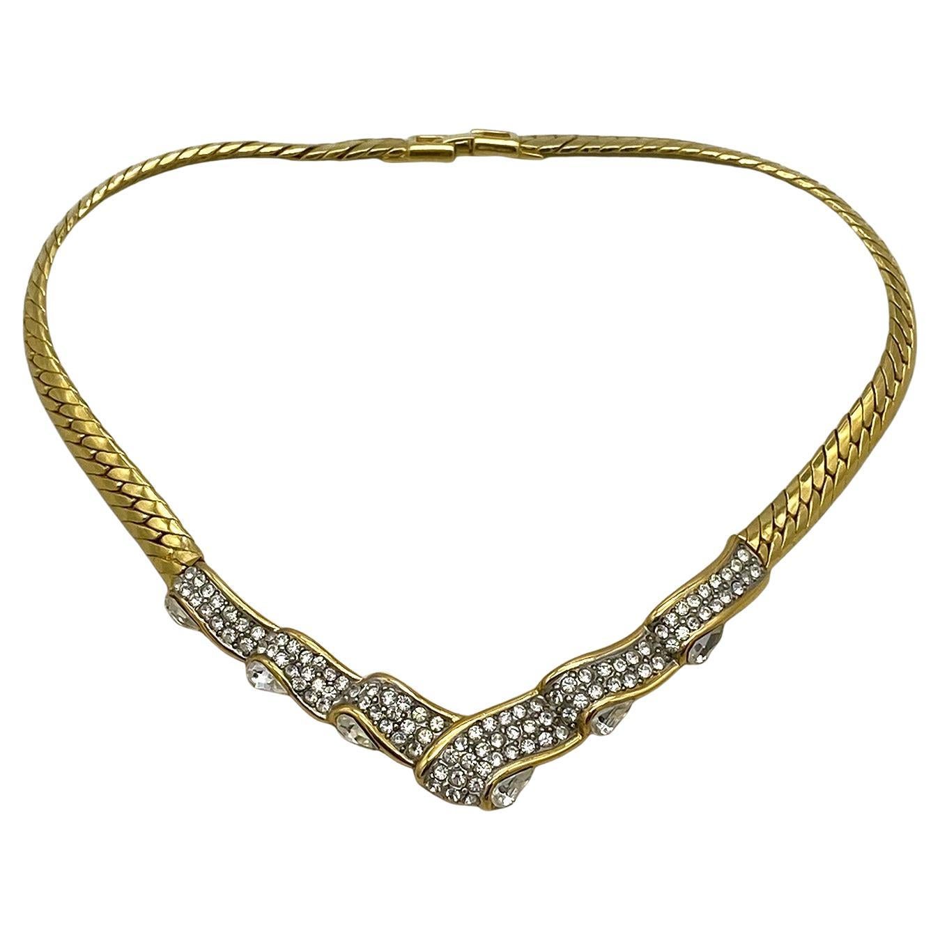 Moderne Vintage Givenchy Rhinestone on Gold-tone Necklace and Clips-on Earrings Set en vente