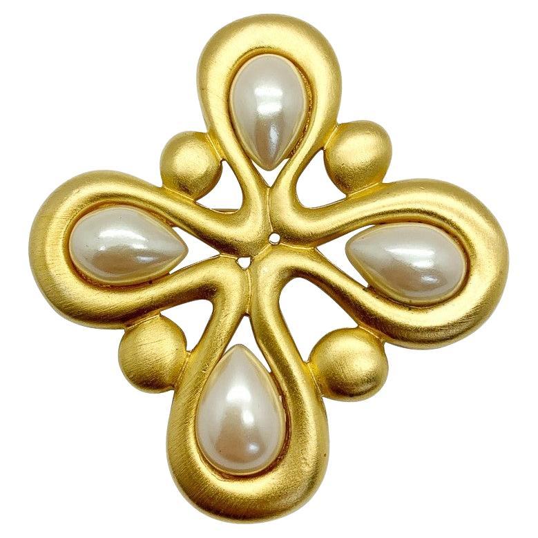 Chanel Classic Light Gold CC Faux Pearl Brooch. Free shipping and  guaranteed authenticity on Chanel Classic Light Go…