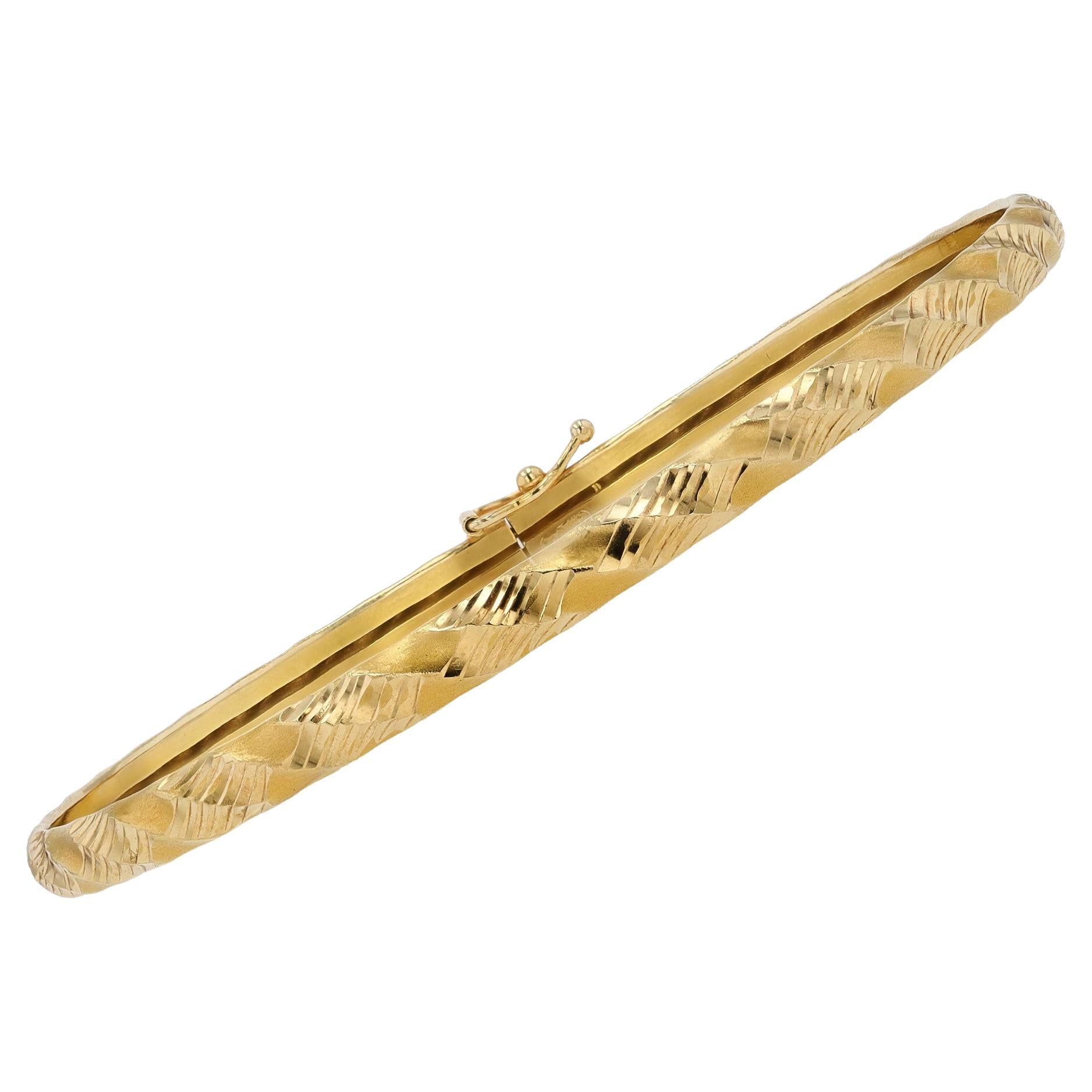 Vintage Glam 18K Yellow Gold Engraved Bangle Bracelet