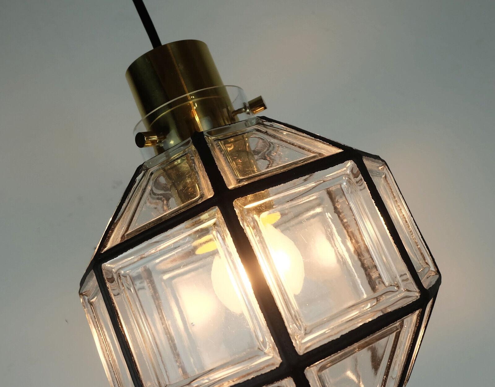 Mid-Century Modern lampe pendante glashuette limburg verre clair et laiton 1960s 70s en vente