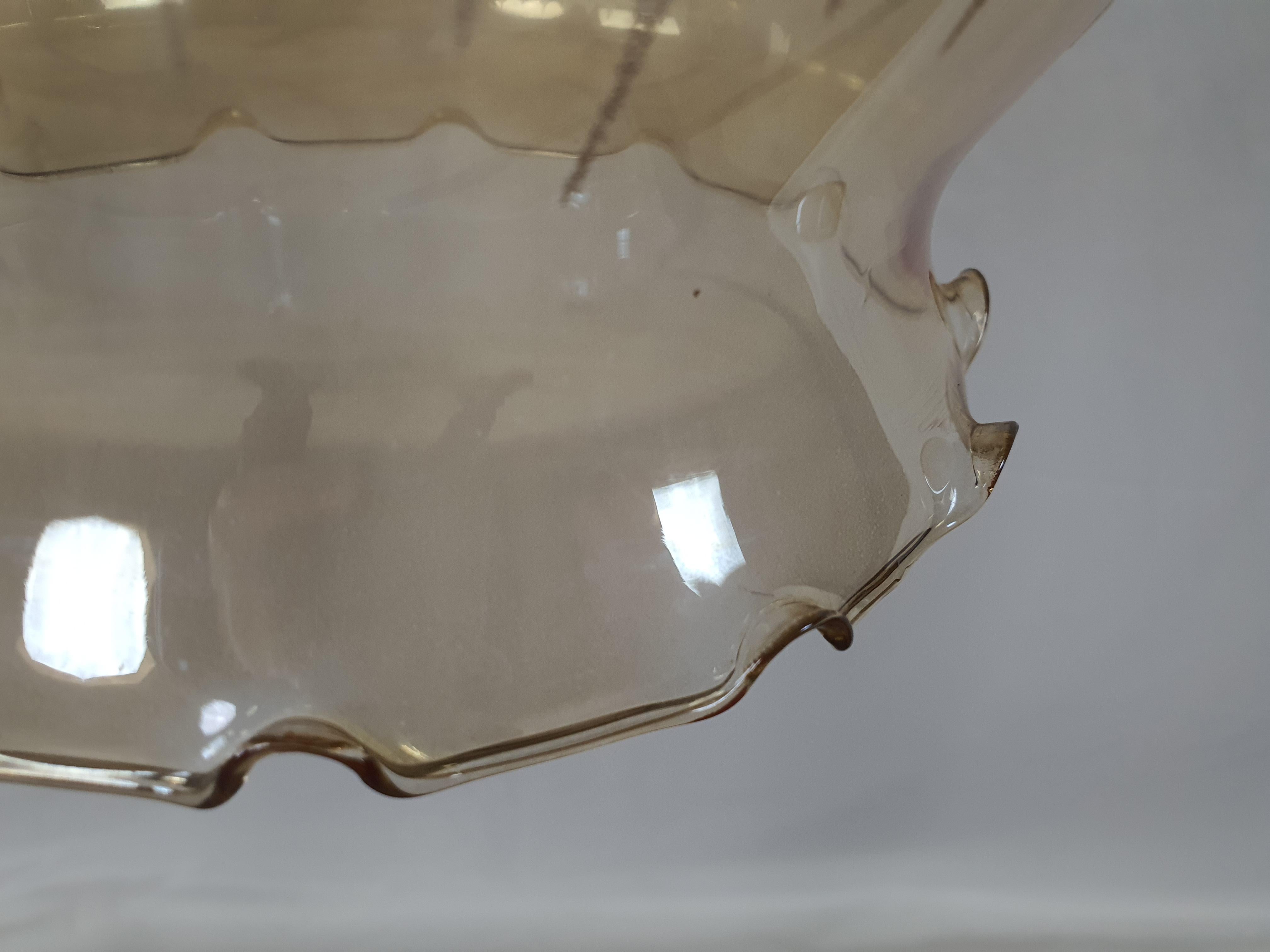 Vintage-Kronleuchter aus Glas und Messing im Zustand „Gut“ im Angebot in Premariacco, IT